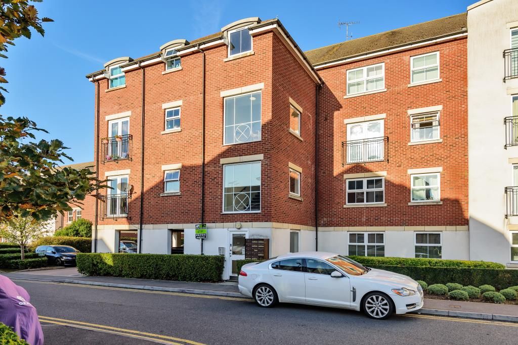 2 bed flat for sale in Langley, Berkshire SL3 Zoopla