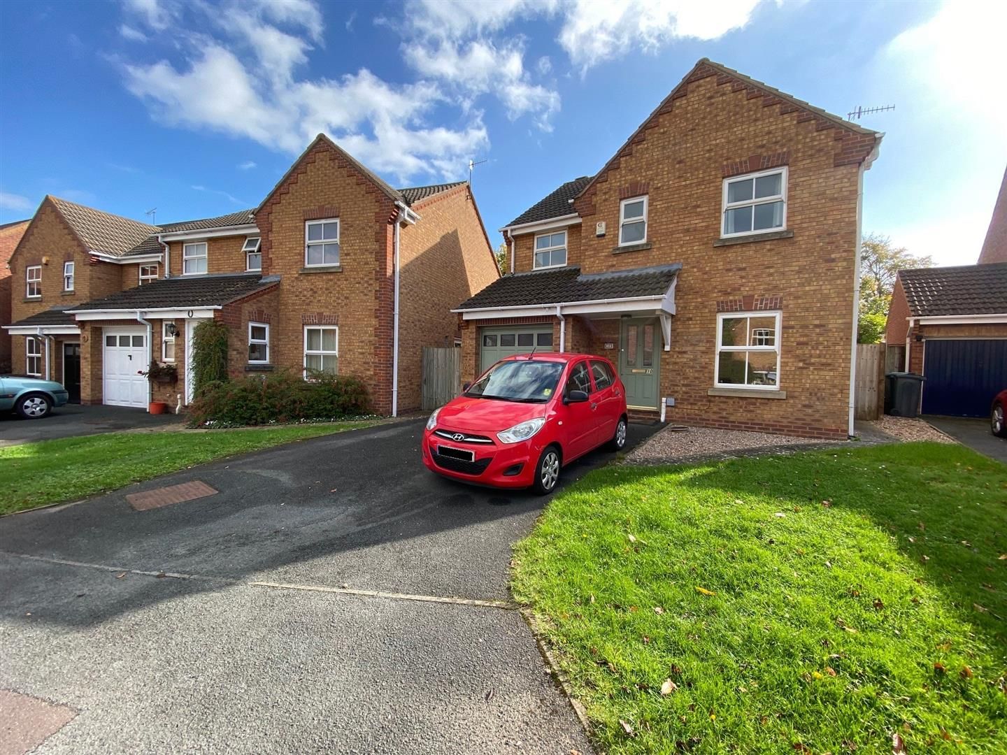 4 bed detached house for sale in Ash Close WR14 Zoopla