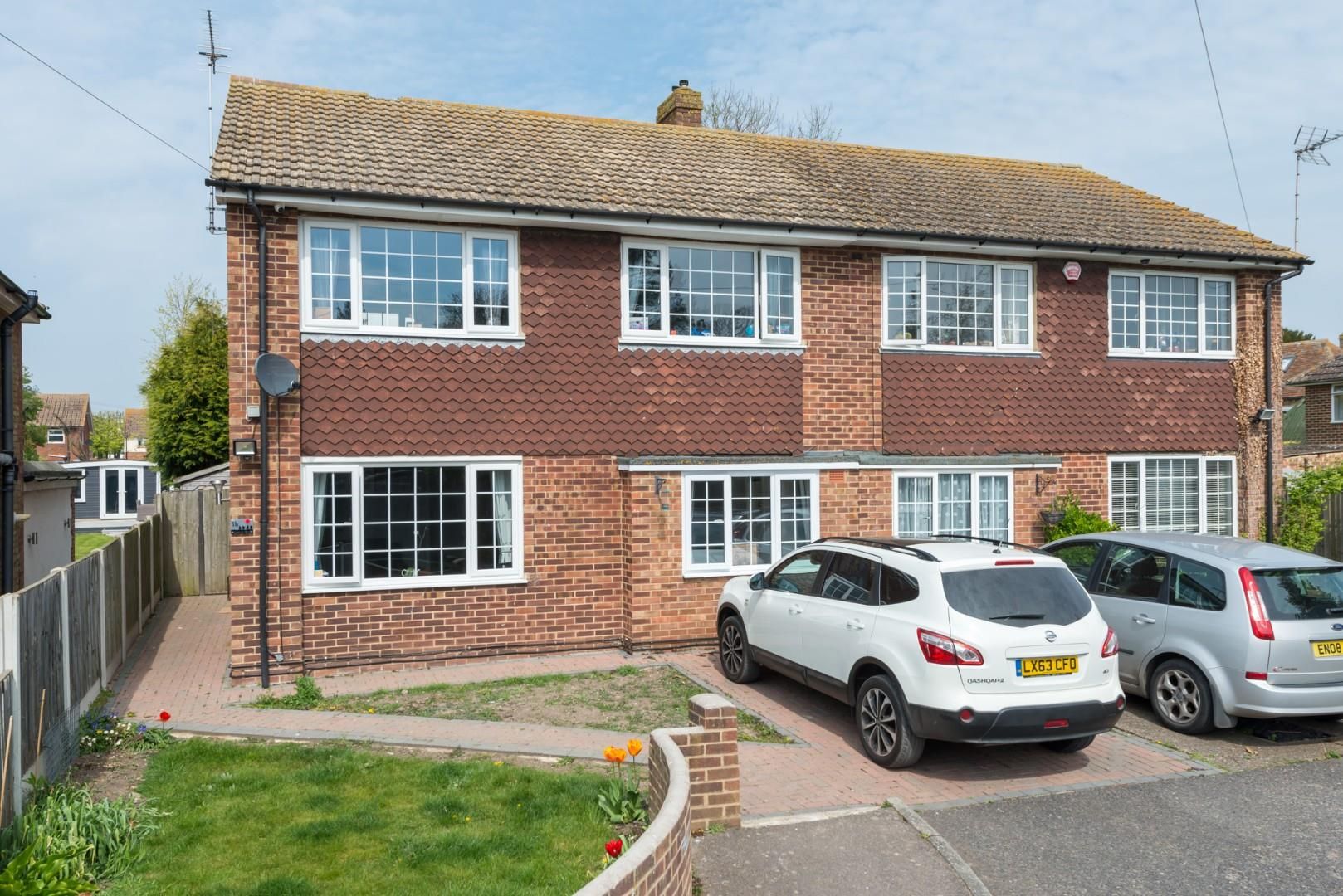 3 bed semidetached house for sale in Augustine Road, Minster, Ramsgate