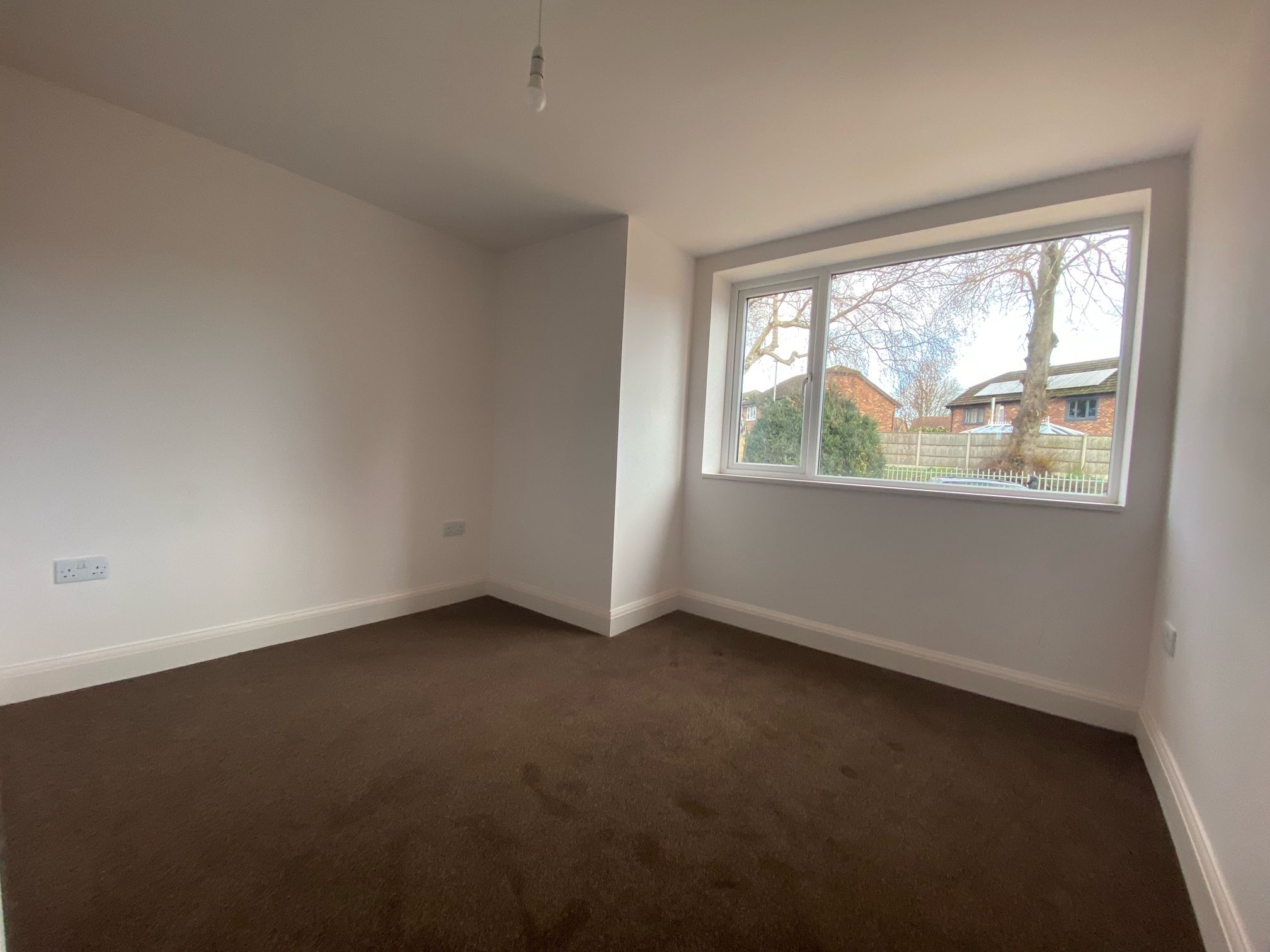 4 bed bungalow to rent in Oldbury Road, Worcester WR2 Zoopla