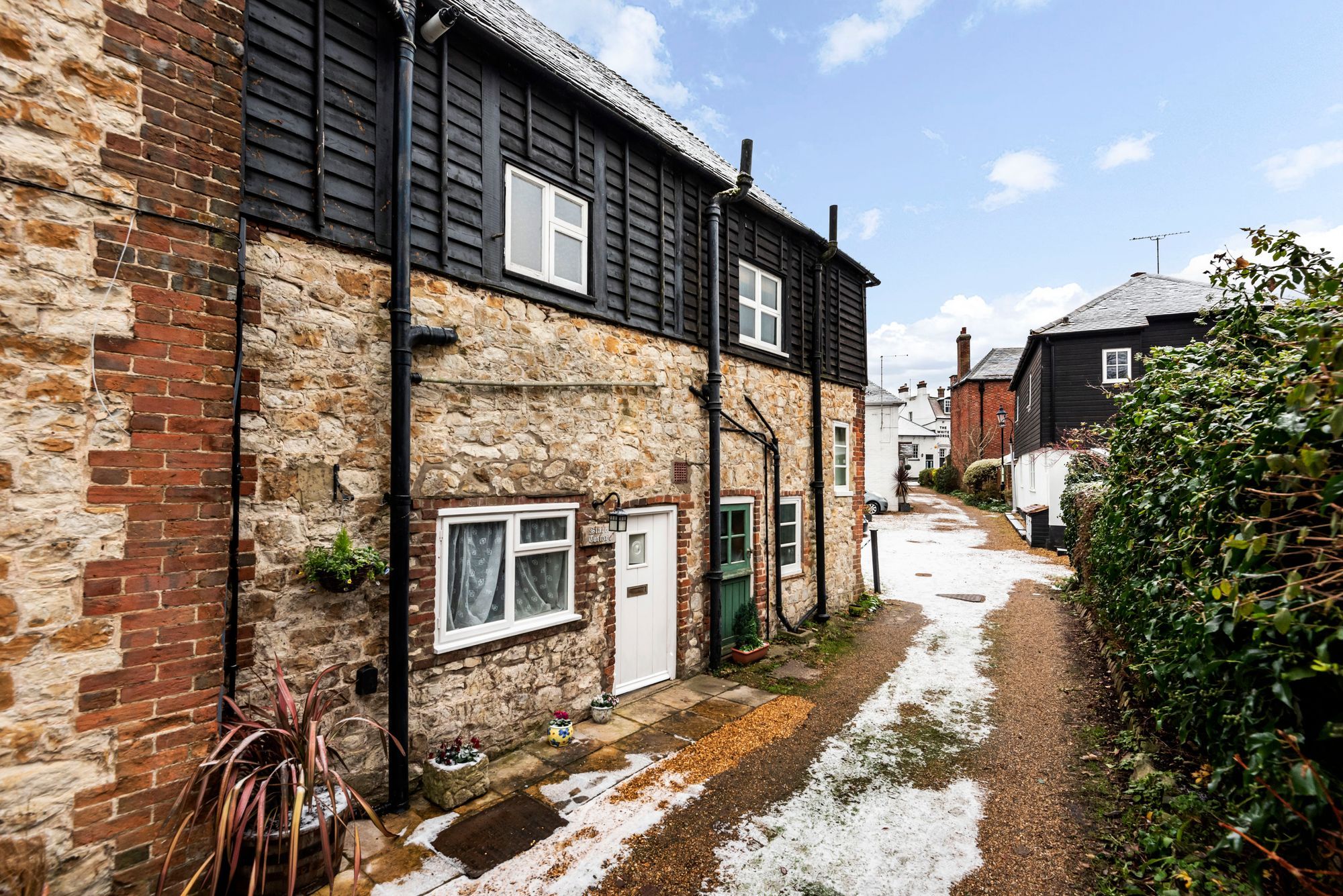1 bed terraced house for sale in Brewers Yard, Storrington RH20 Zoopla