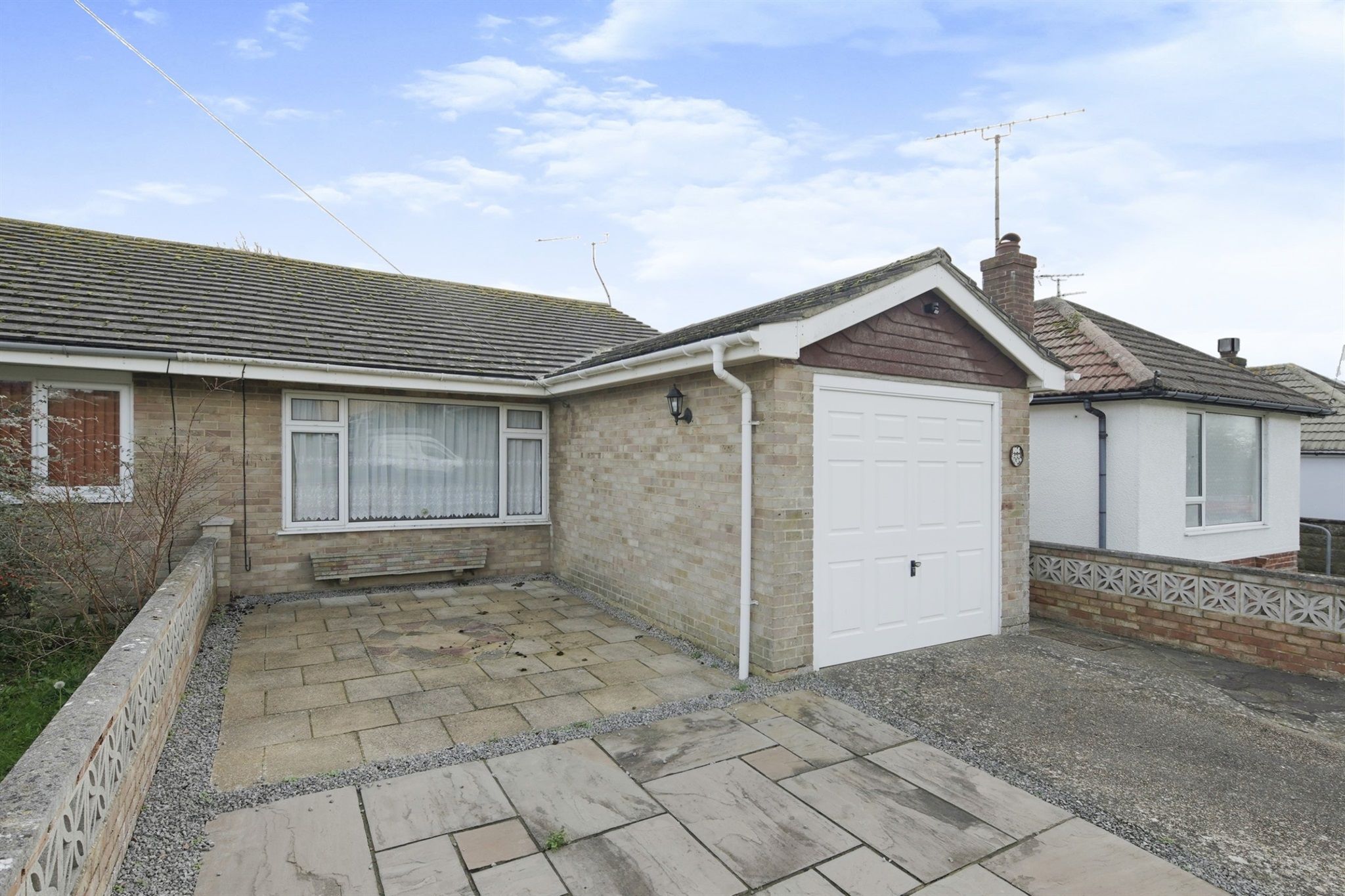 2 bed semidetached bungalow for sale in Bannings Vale, Saltdean