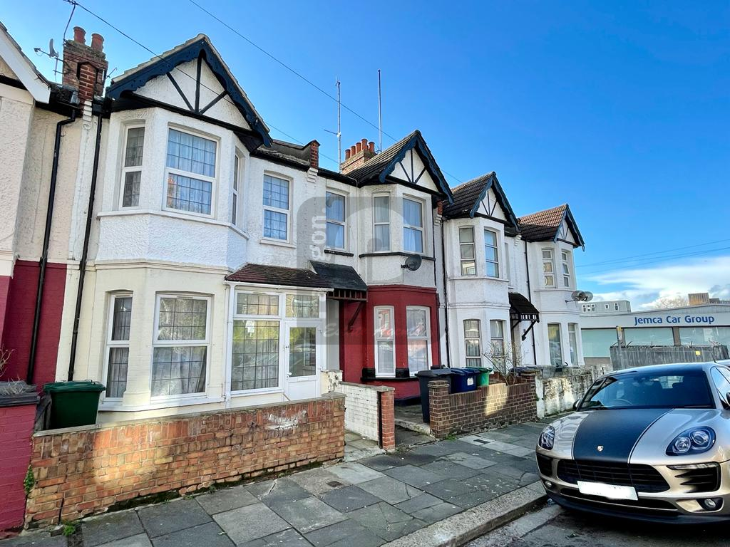 5 bed terraced house for sale in Russell Road, Hendon, London NW9 Zoopla