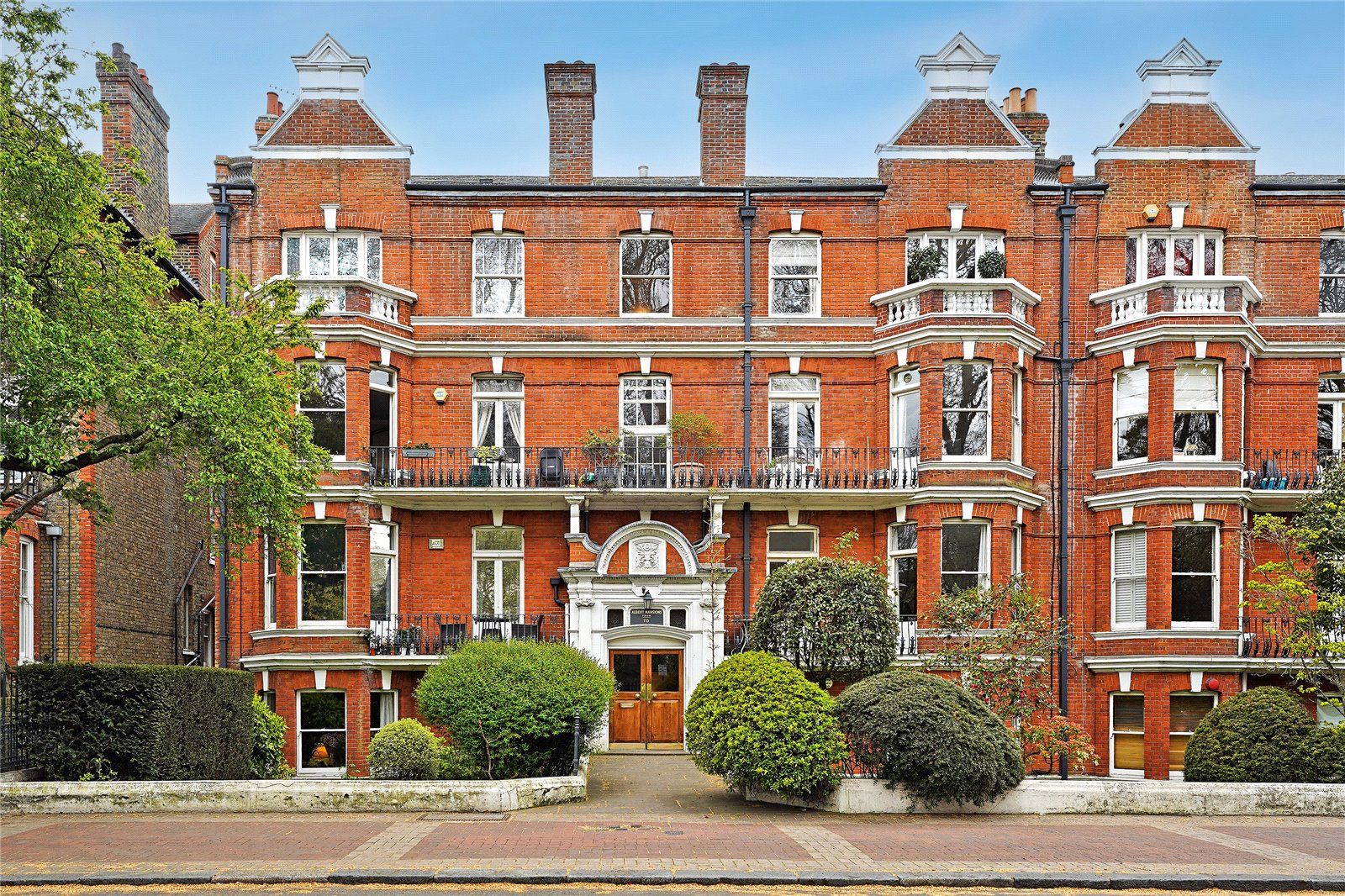 Albert Mansions Albert Bridge Road London SW11