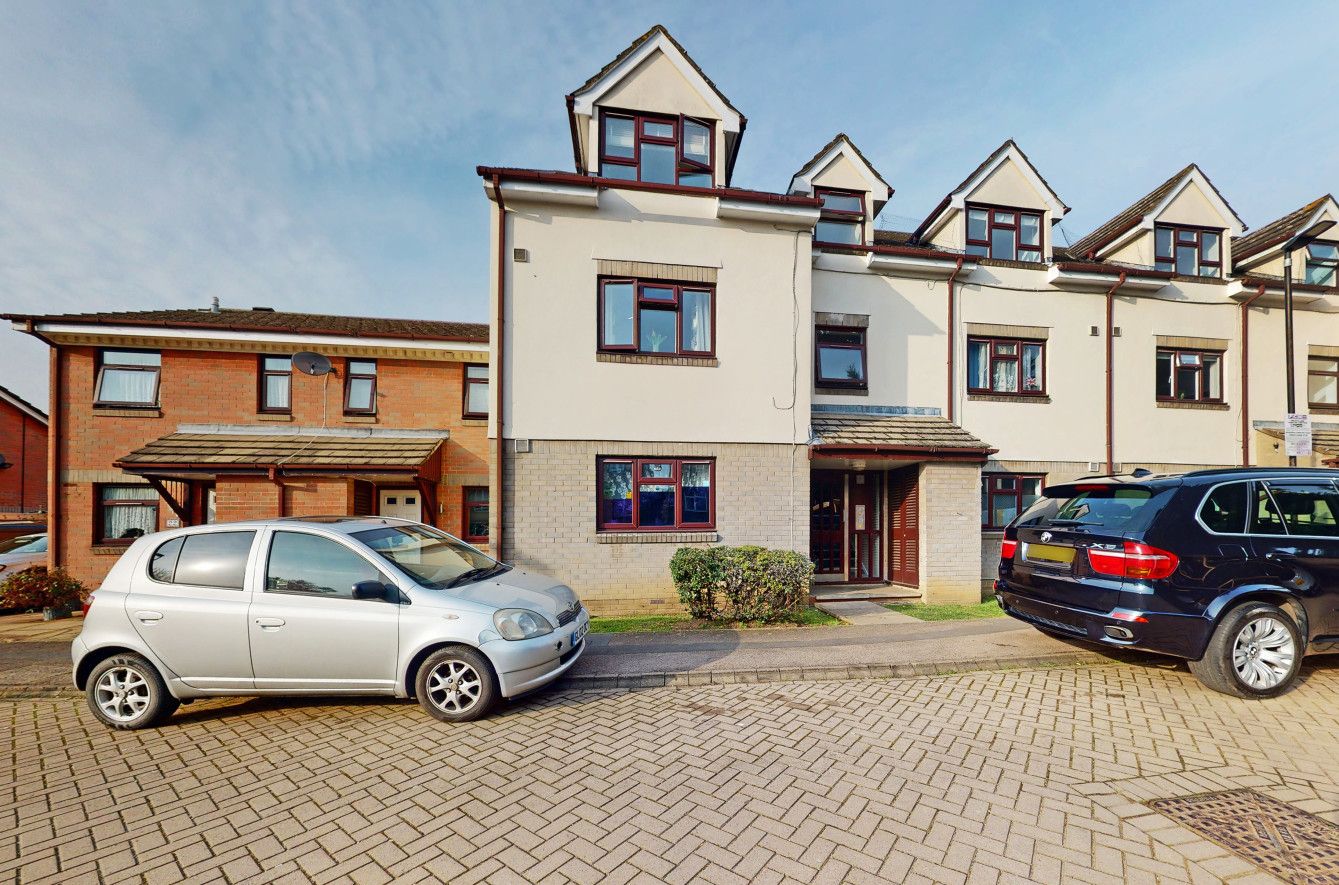 Broad Oak Close, London E4  