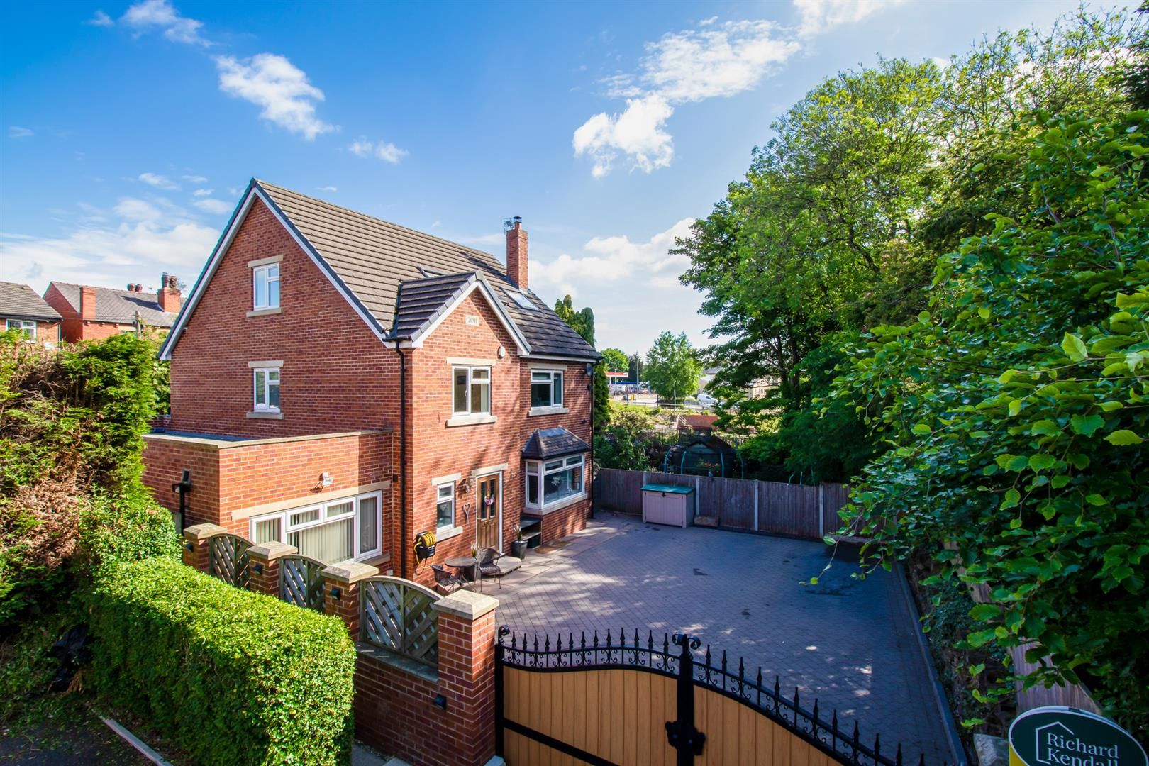 5 bed detached house for sale in Cross Park Street, Dewsbury WF12 Zoopla