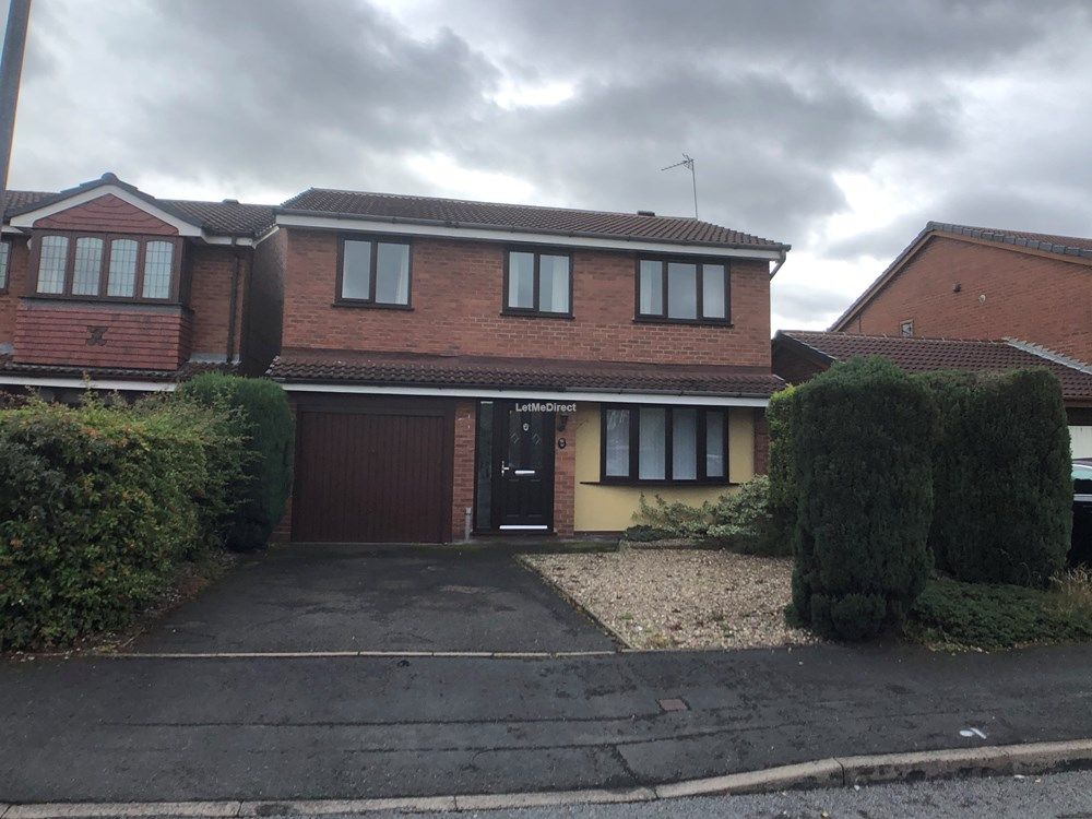 4 bed detached house to rent in Larchmere Drive, Essington