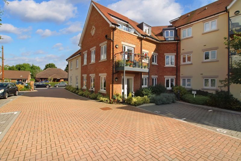 2 bed property for sale in Trinity, Beaumont Way, Hazlemere, High HP15 Zoopla