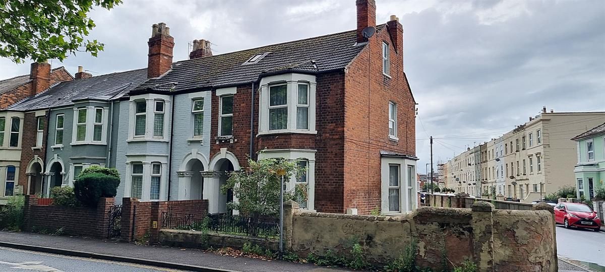 4 bed semidetached house for sale in Trier Way, Gloucester GL1 Zoopla