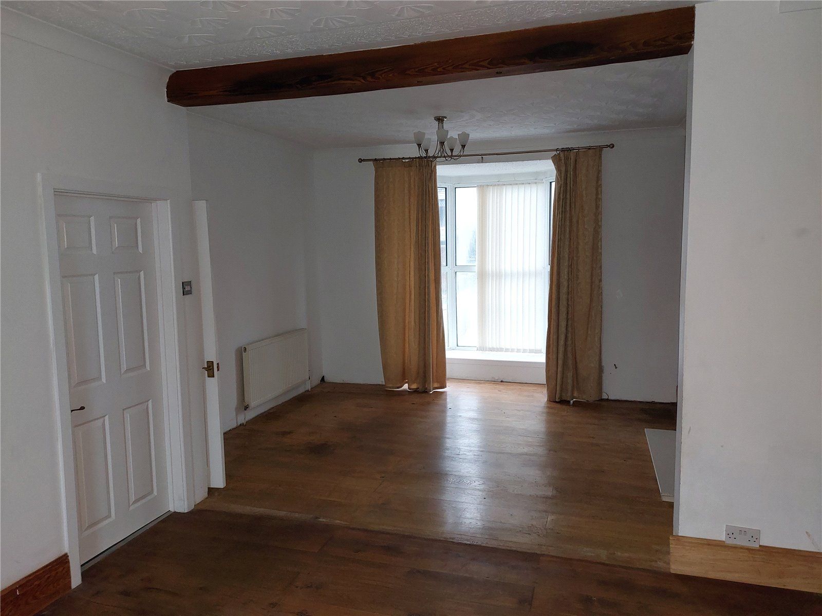 3 bed end terrace house for sale in Queen Victoria Road, Llanelli