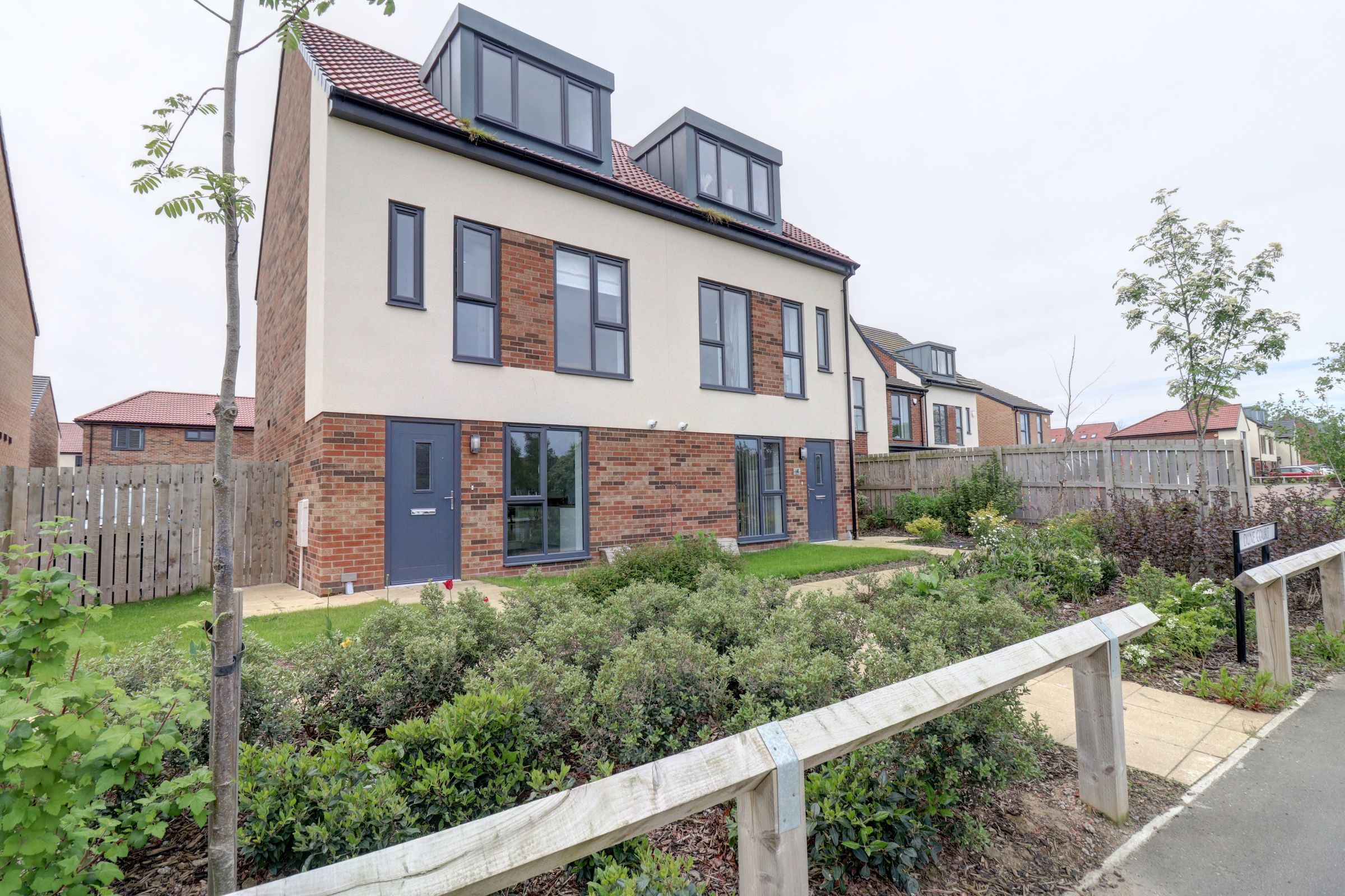 3 bed town house for sale in Lynemouth Road, Ellington, Morpeth NE61