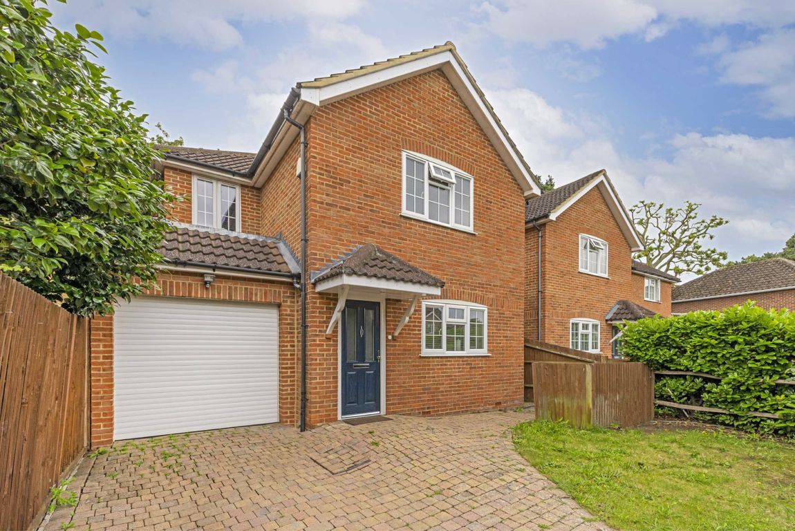 4 bed detached house for sale in Kenton Avenue, SunburyOnThames TW16