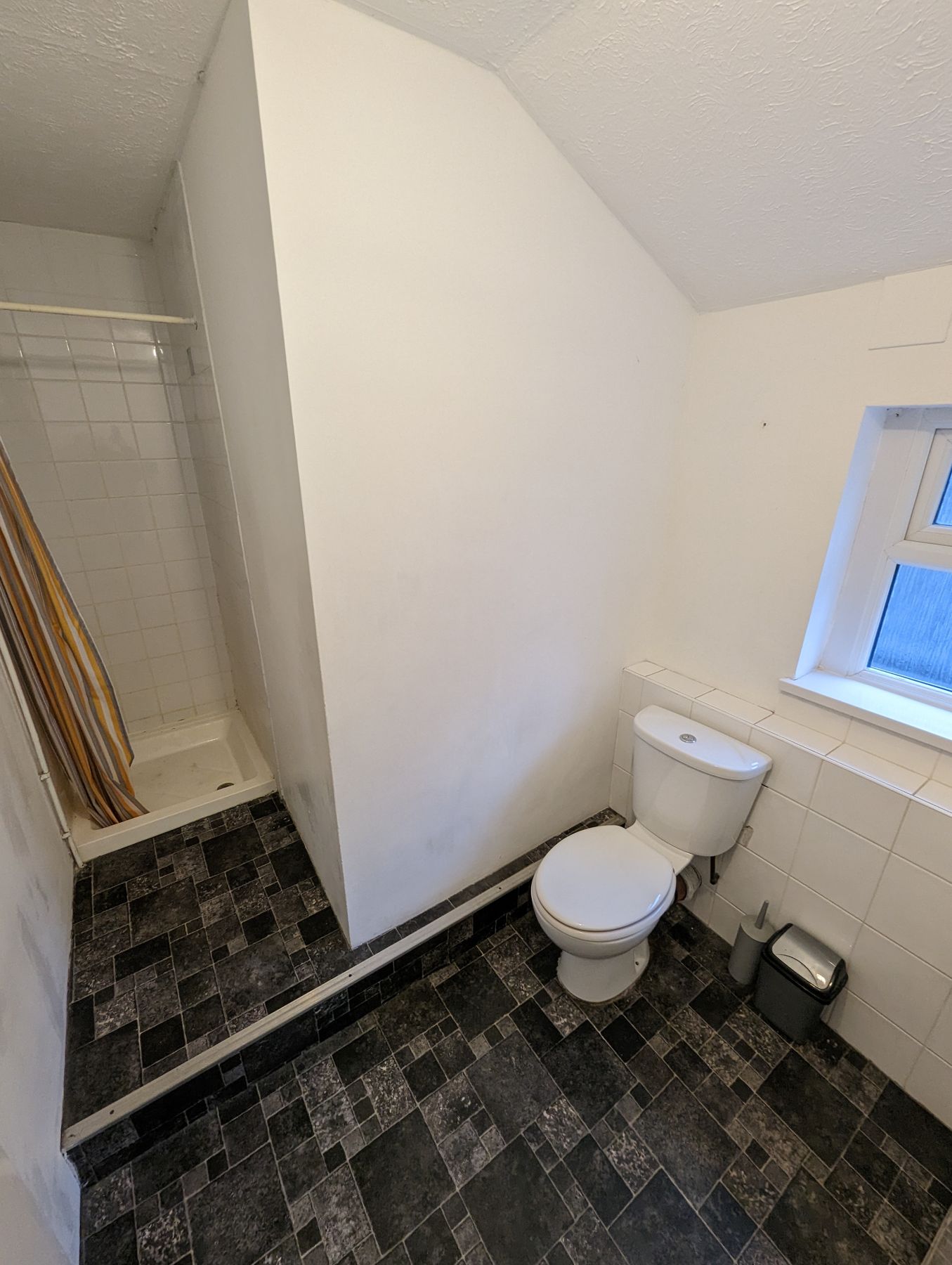 2 bed flat to rent in Holton Road, Barry CF63 Zoopla