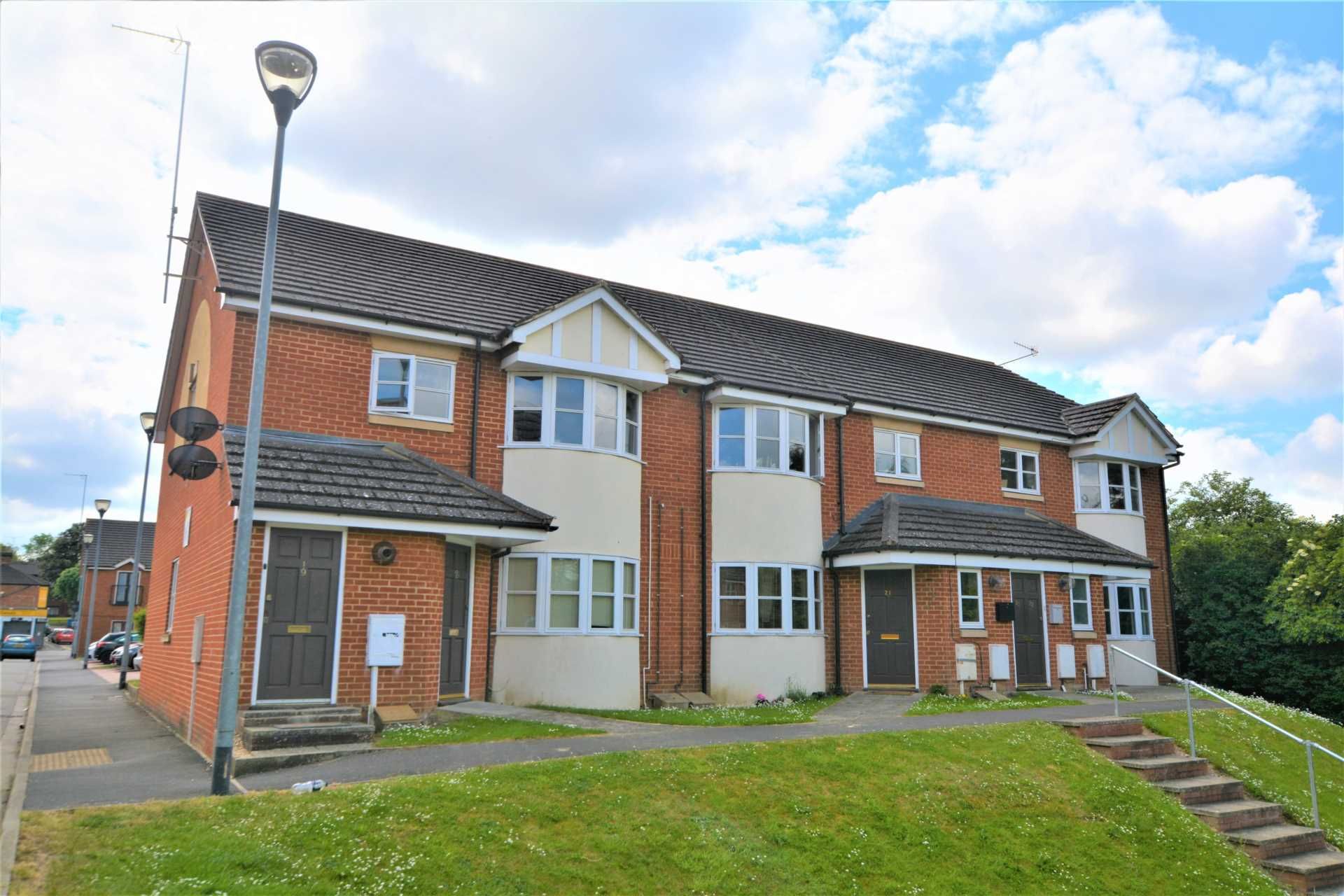 2 bed flat to rent in Wooton Court, New Bradwell MK13 Zoopla