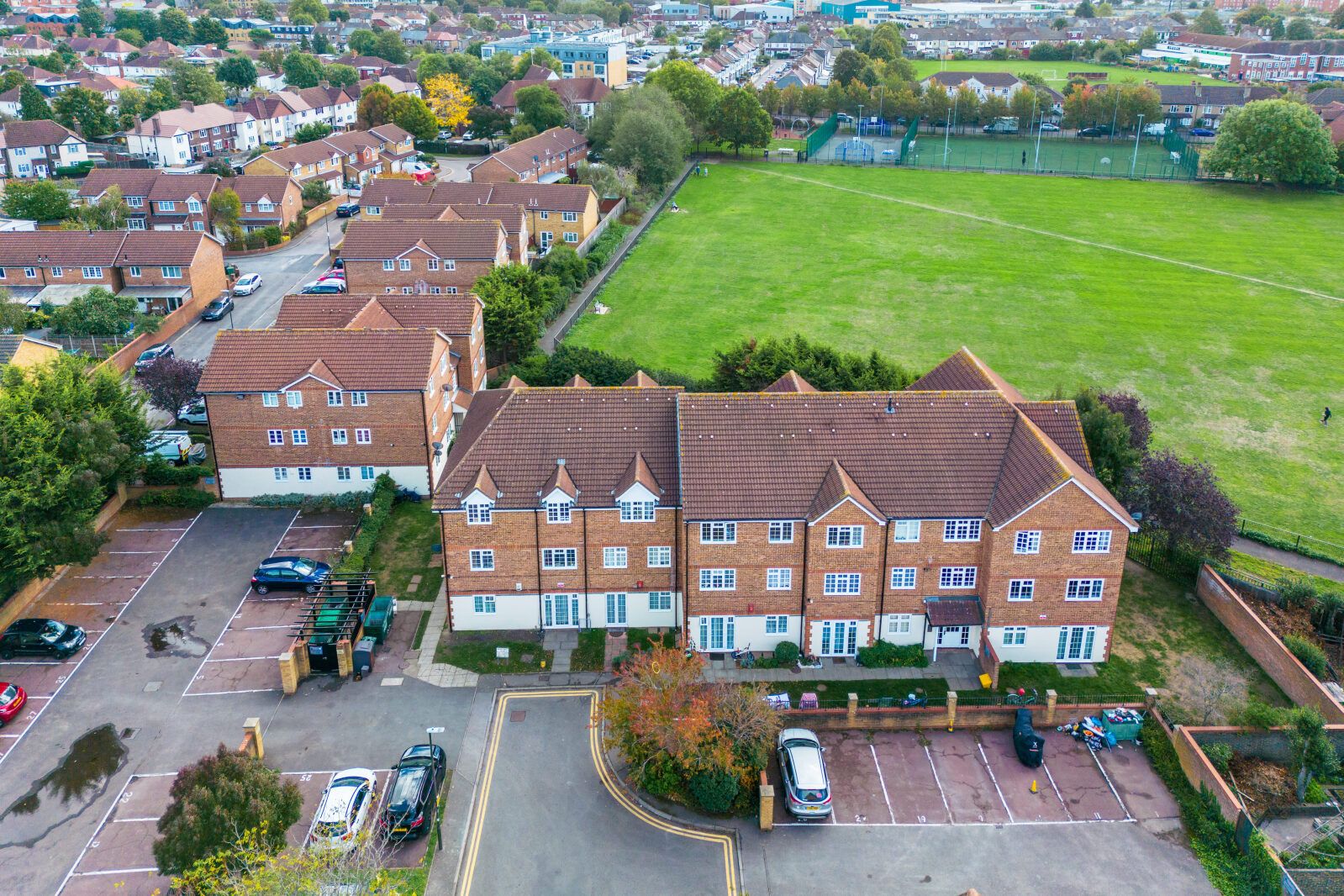 1 bed flat for sale in Heron Court, 18 Wilkins Close, Mitcham CR4 Zoopla