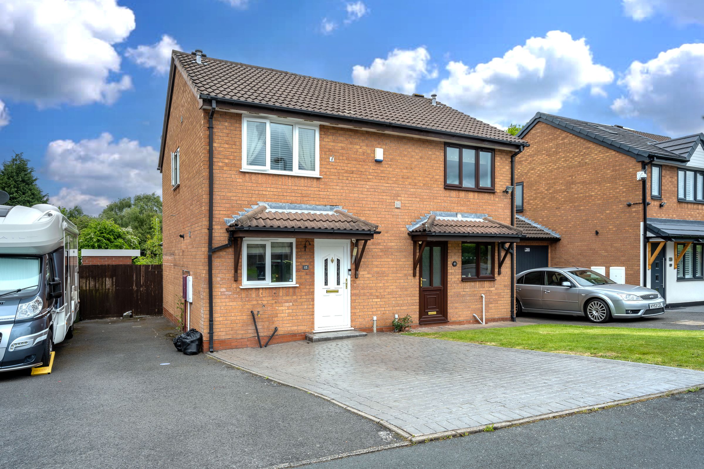 2 bed semidetached house for sale in Blithfield Road, Brownhills