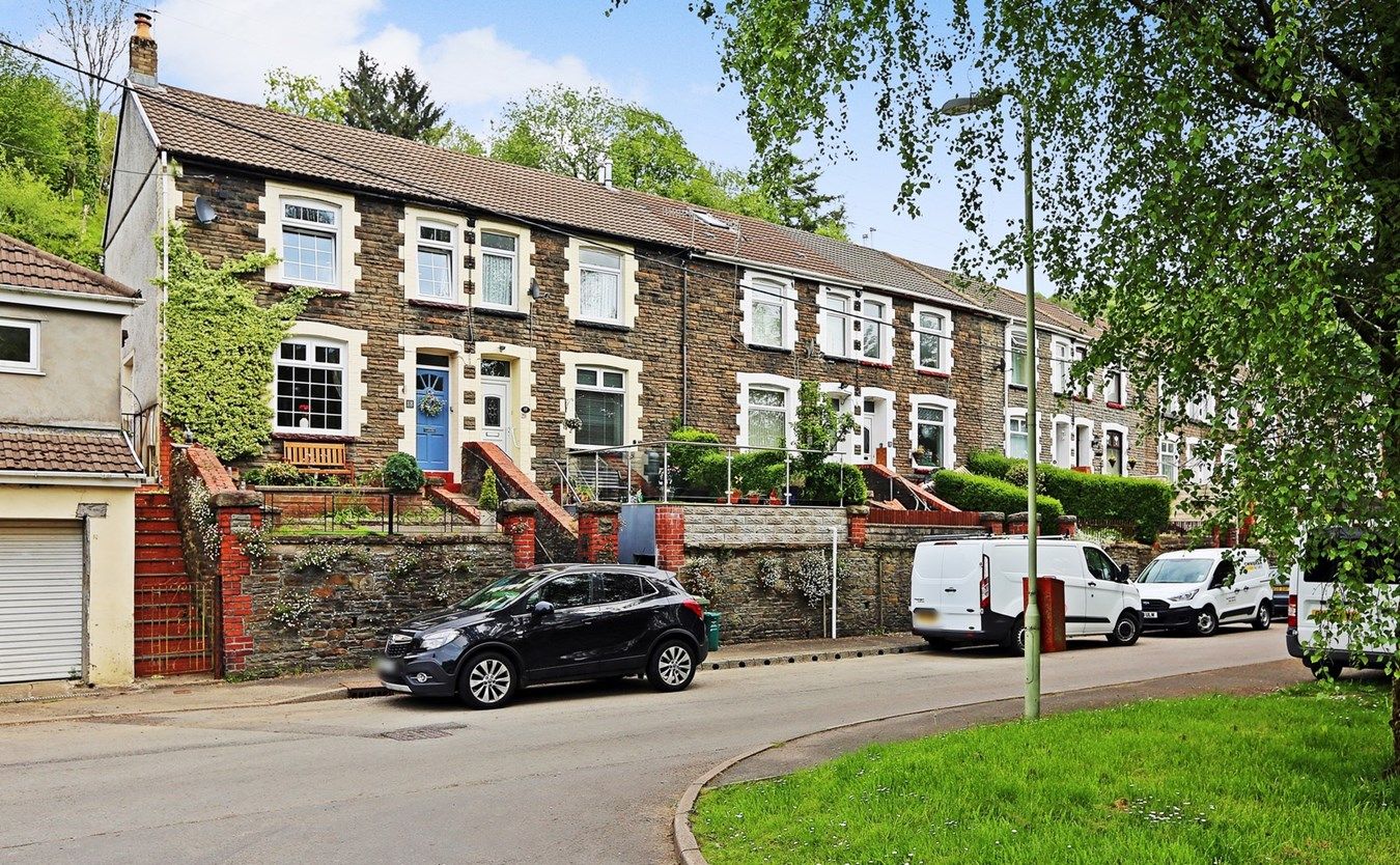 3 bed terraced house for sale in Hafod Lane, Pontypridd CF37 Zoopla