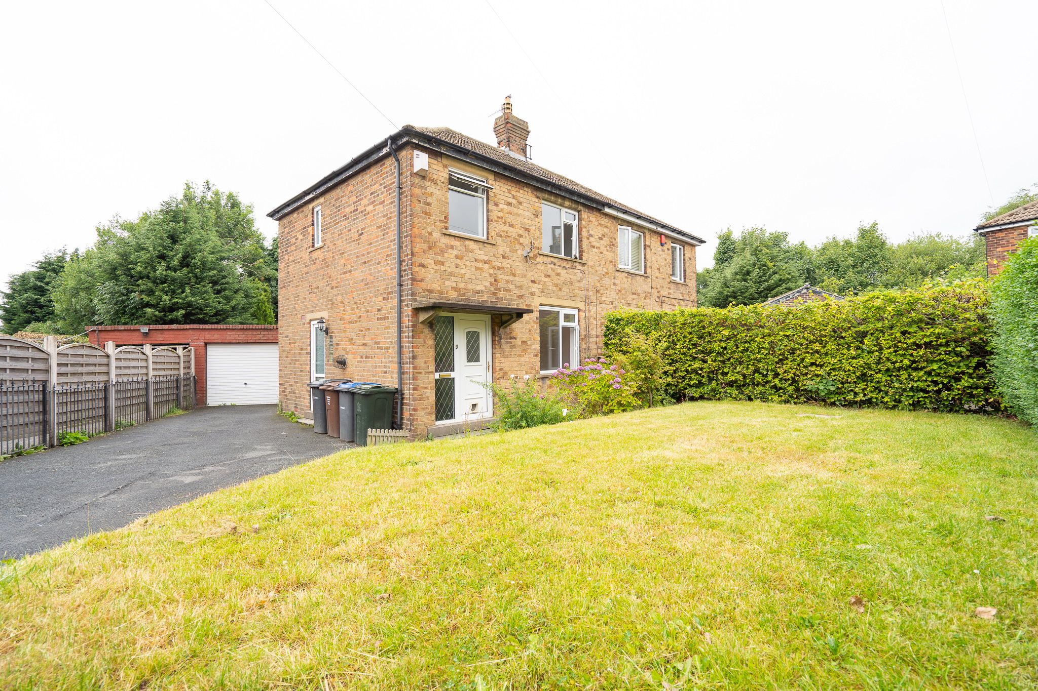 3 bed semidetached house to rent in Mickledore Ridge, Great Horton
