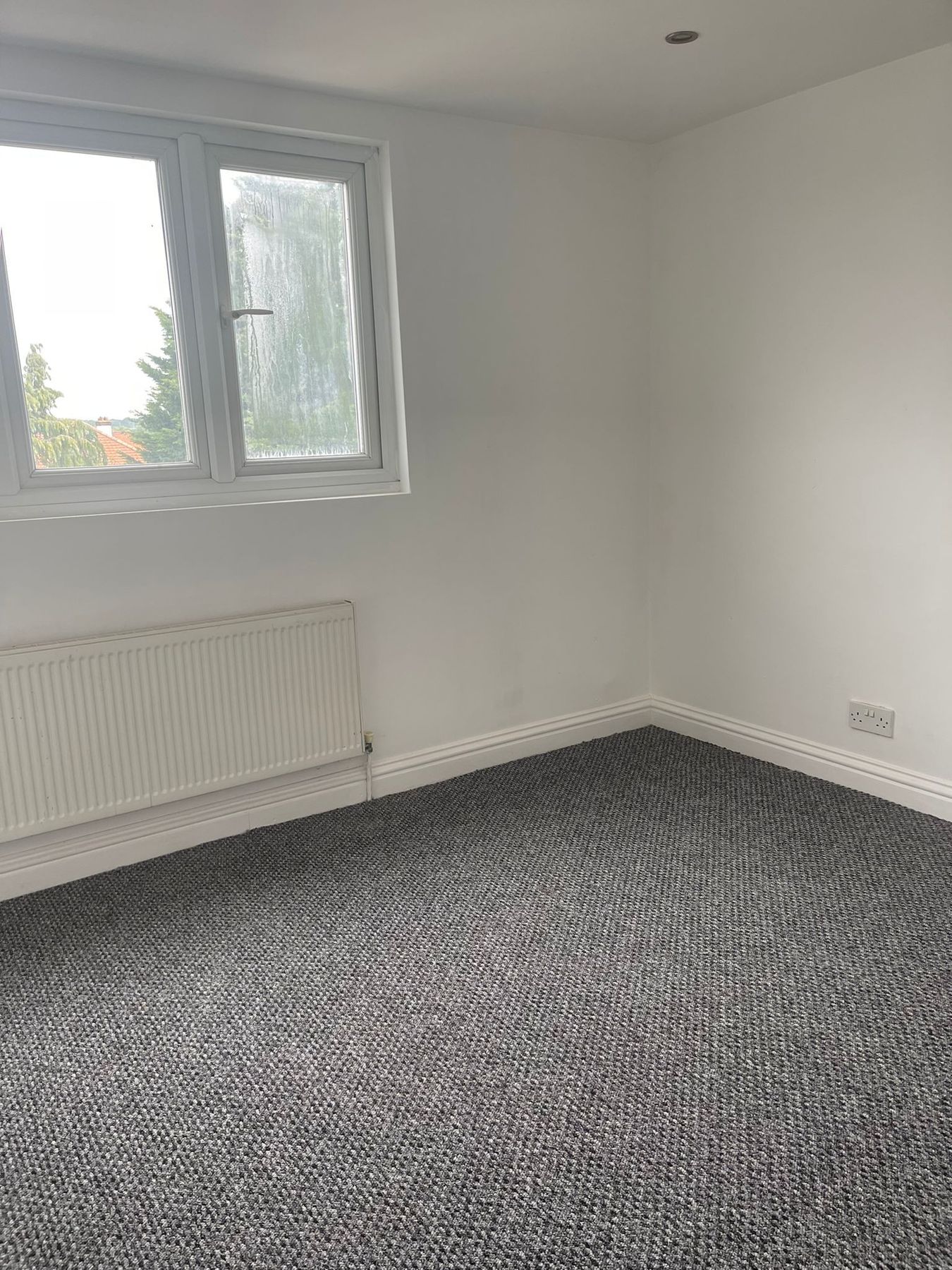 6 bed semidetached house to rent in West Way, Edgware, Greater London