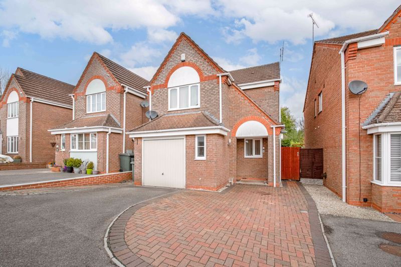 3 bed detached house for sale in Offwell Close, Ipsley, Redditch B98