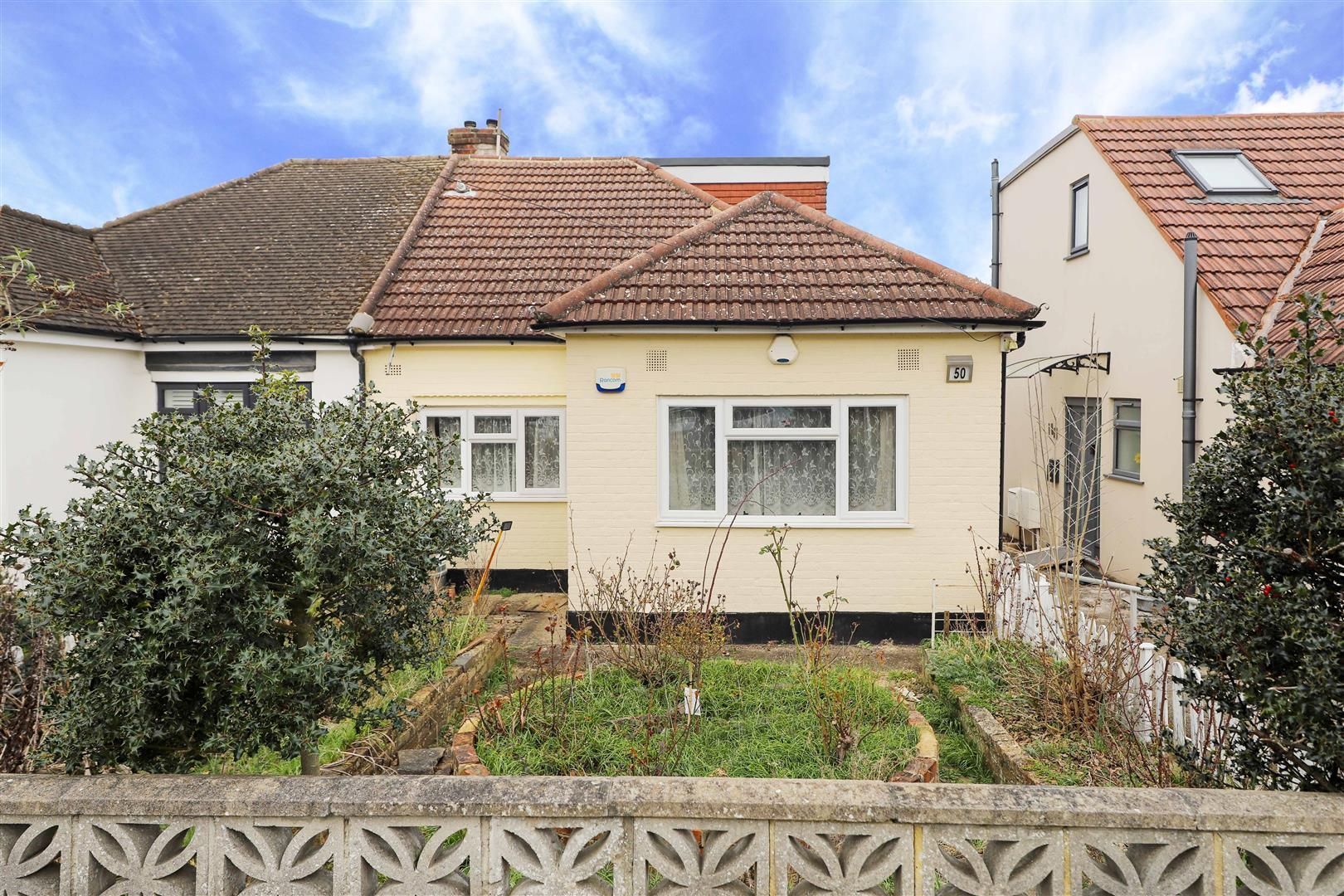 3 bed semidetached bungalow for sale in Woodville Gardens, Ruislip HA4