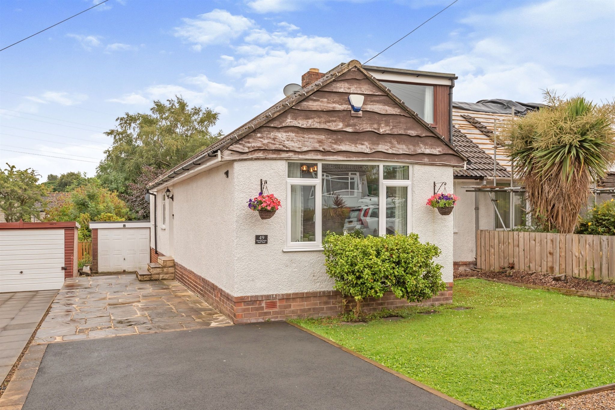 3 bed semidetached bungalow for sale in Chatsworth Crescent, Pudsey
