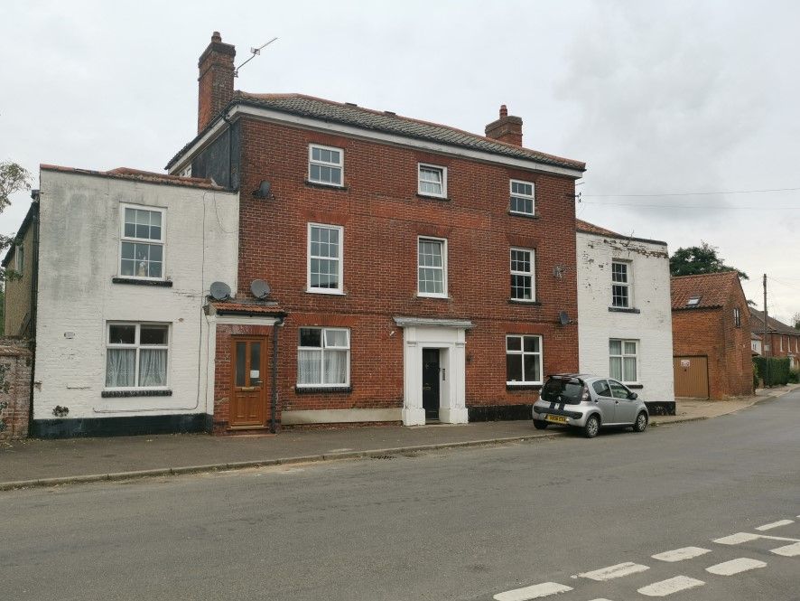 2 bed flat for sale in 3 Bell Inn Flats, Bawdeswell, Dereham, Norfolk