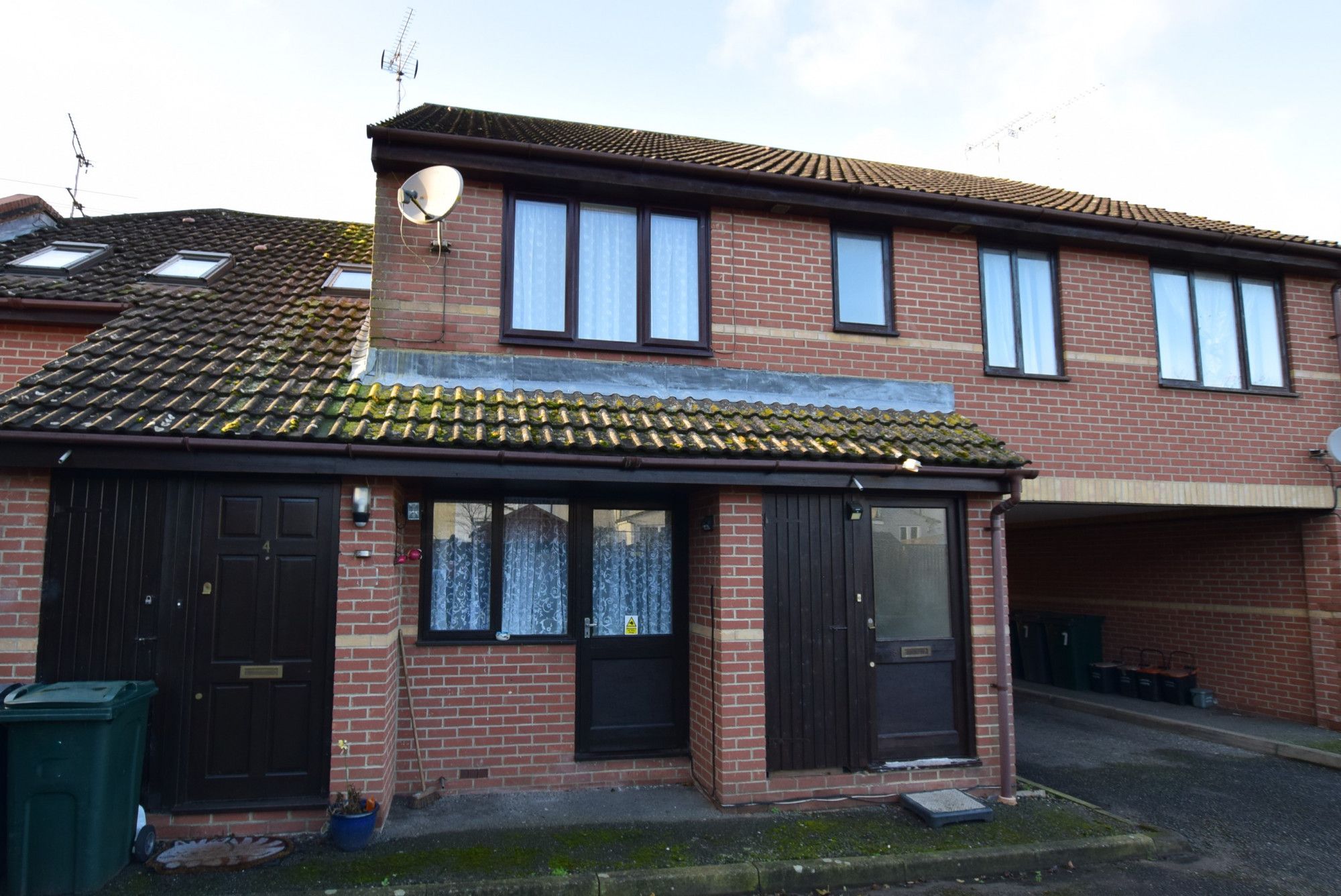 1 bed flat for sale in Appleby Court, Dering Road, Ashford, Kent TN24