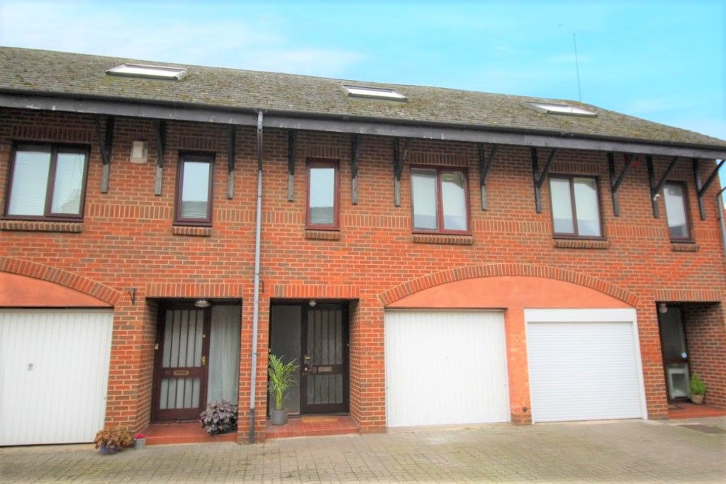 4 bed terraced house to rent in Fairview Close, Cheltenham GL52 Zoopla