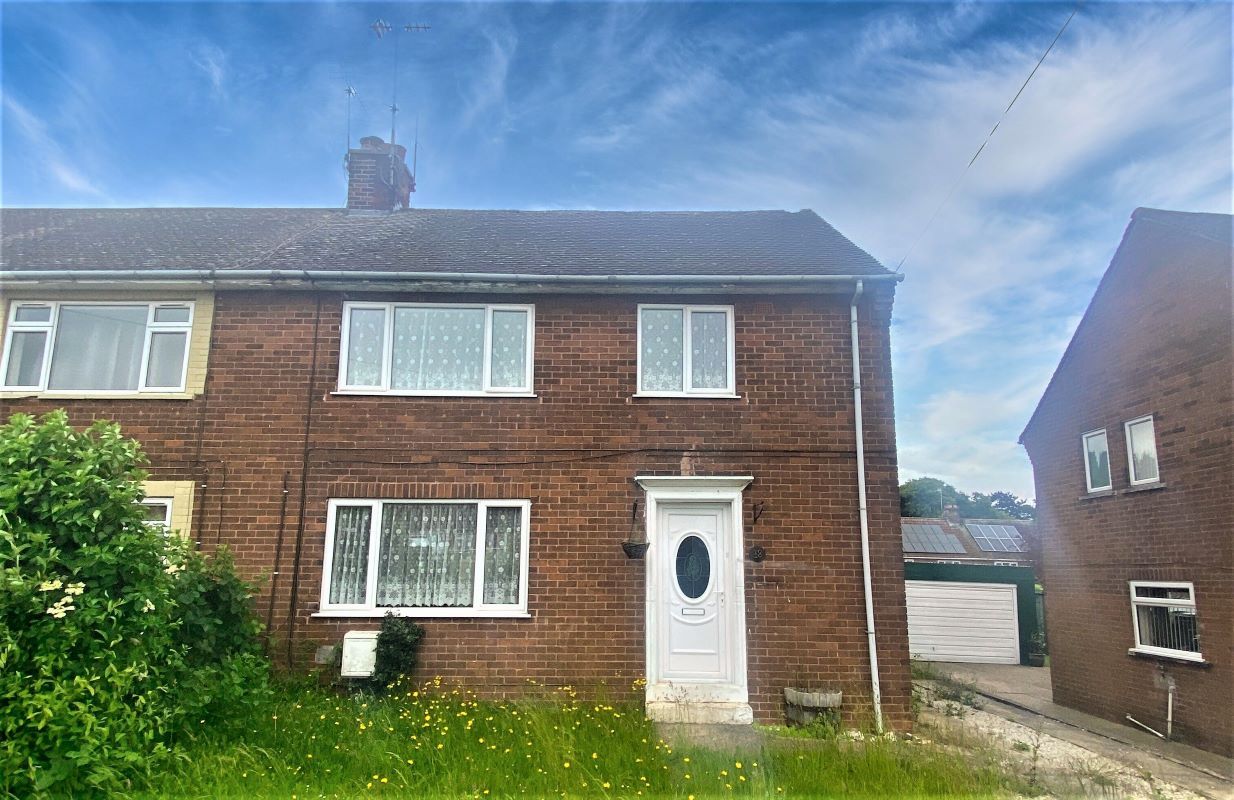 Terraced house for sale in 18 Fairfield Close, Nether Langwith