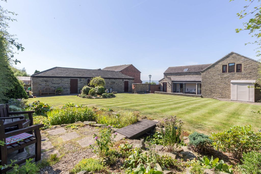 4 bed detached house for sale in Roper Lane, Queensbury, Bradford BD13