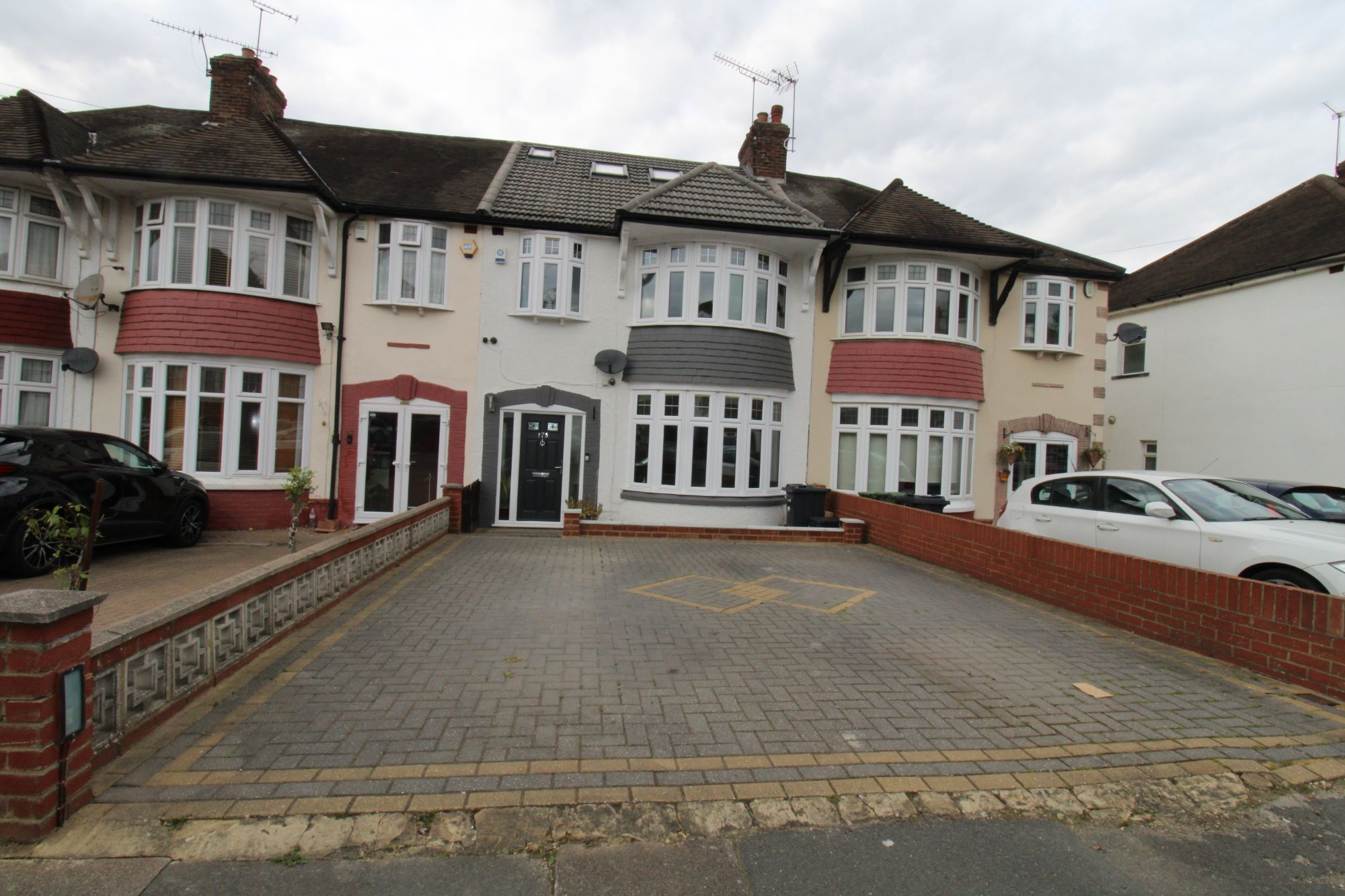 5 bed terraced house for sale in Herent Drive, Clayhall, Ilford IG5