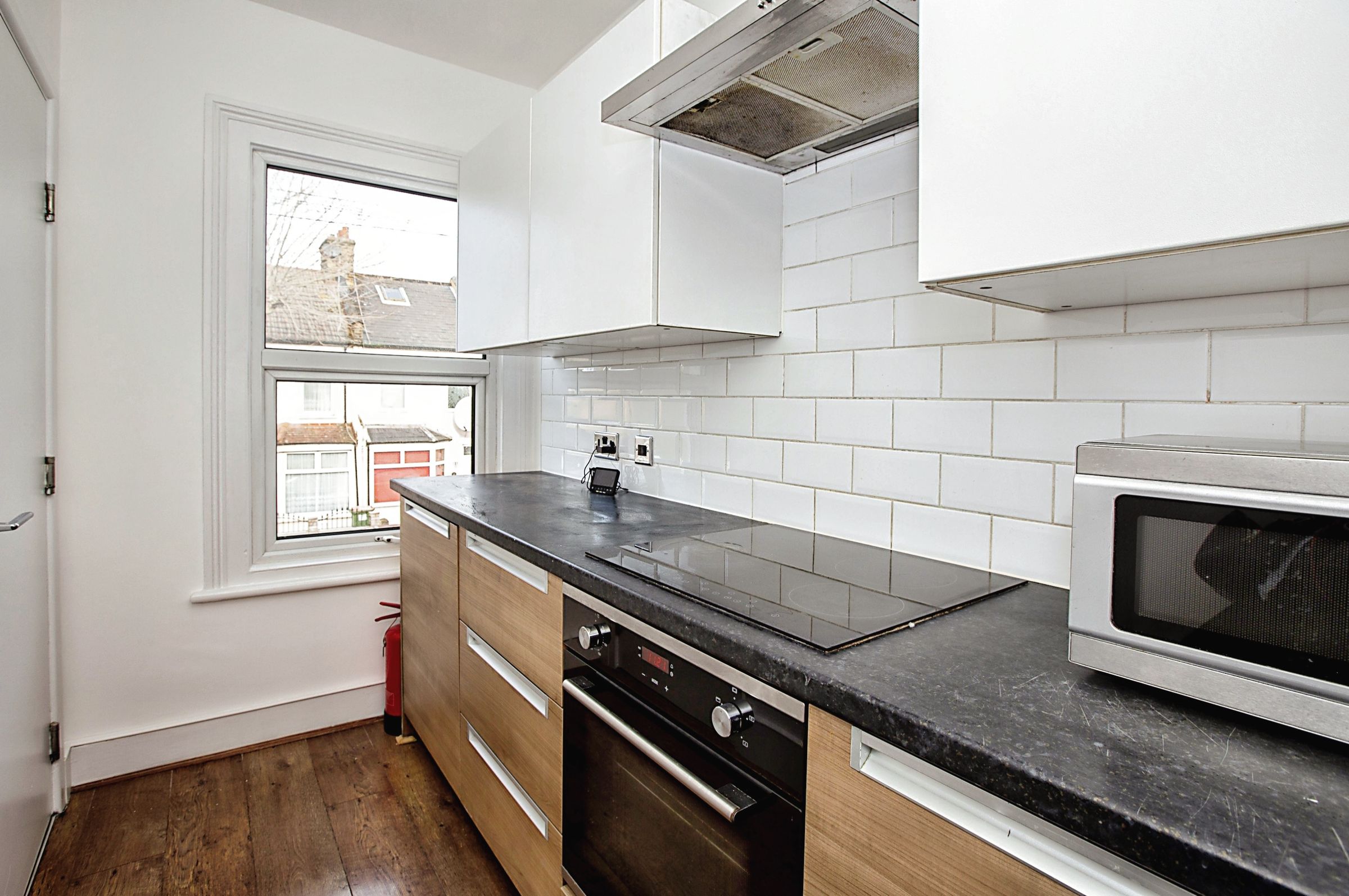 3 bed flat for sale in Wolsey Avenue, East Ham, London E6 Zoopla
