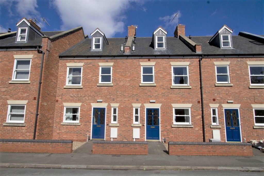 1 bed terraced house to rent in Gordon Street, Leamington Spa