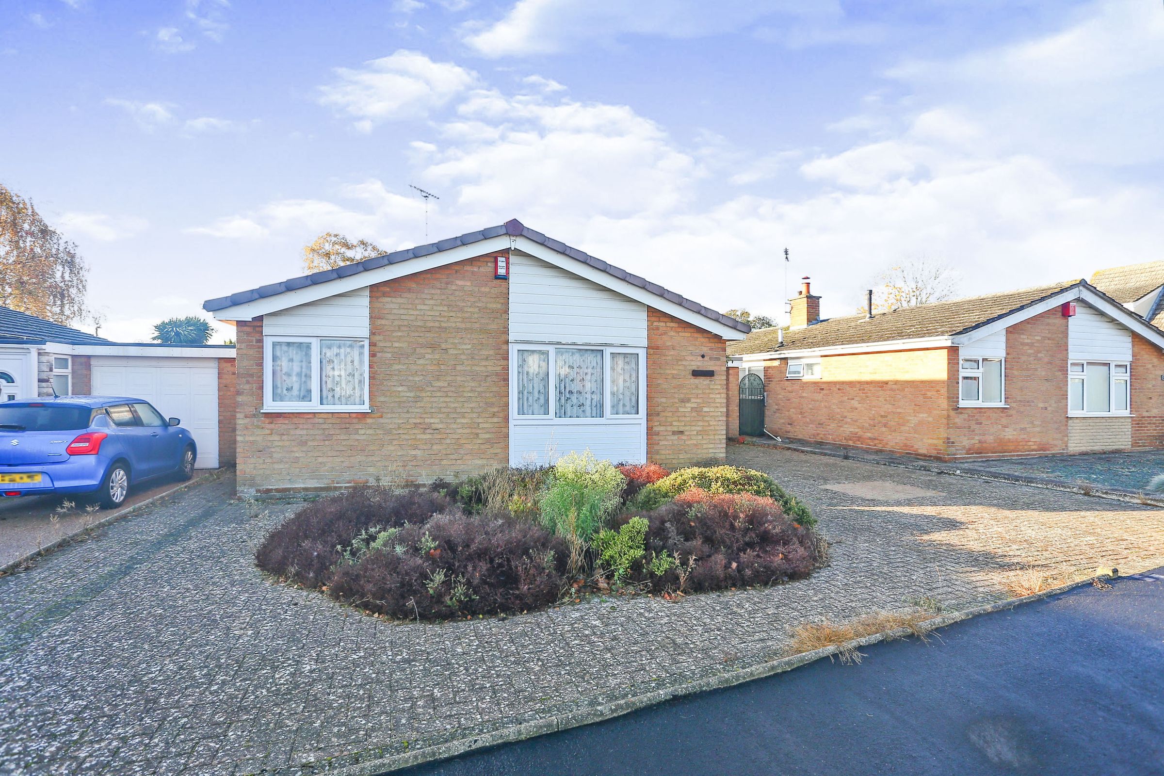 3 bed detached bungalow for sale in Sandringham Close, Ipswich IP2 Zoopla