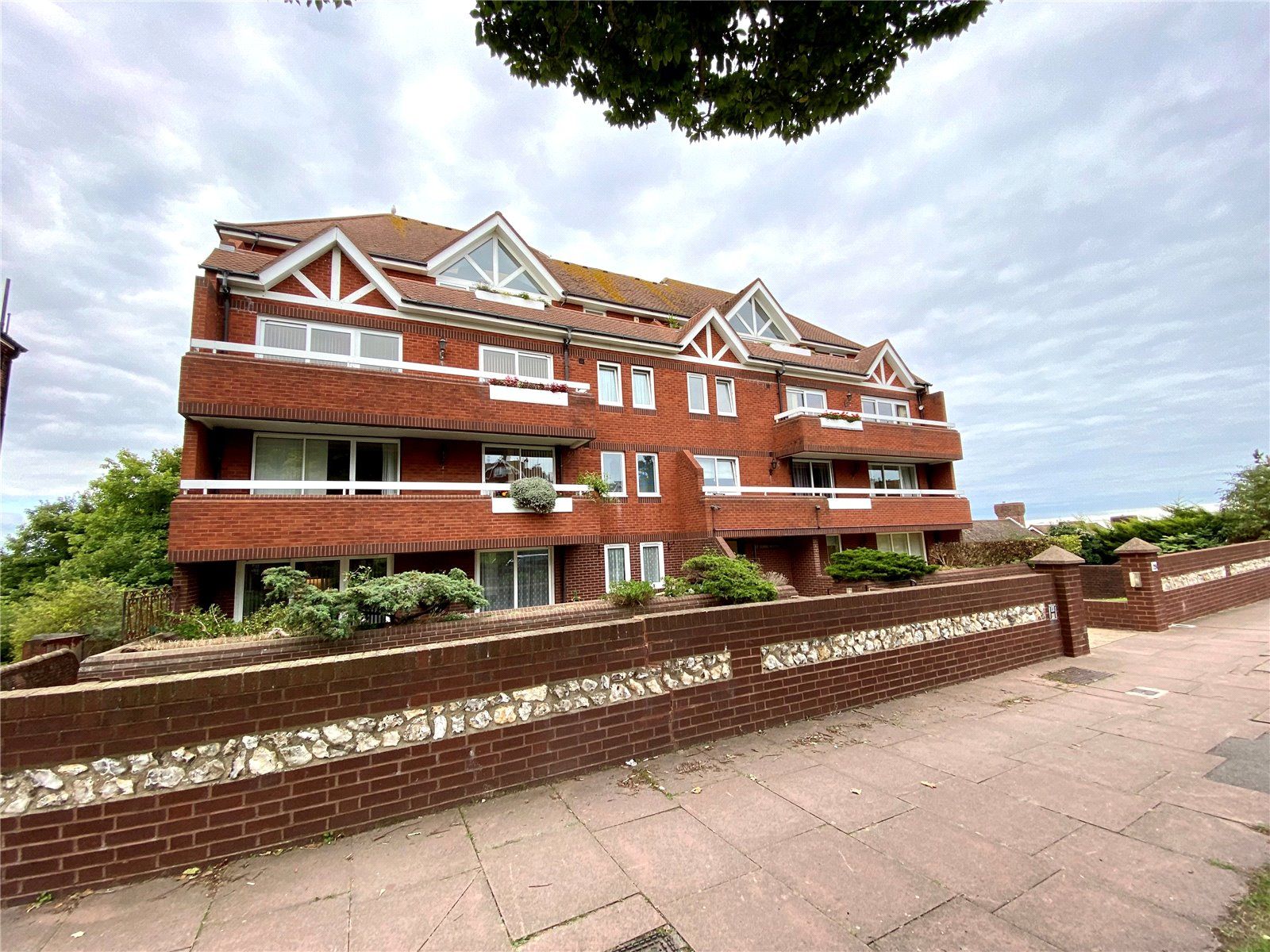 2 bed flat for sale in St Johns Road, Meads, Eastbourne BN20 Zoopla