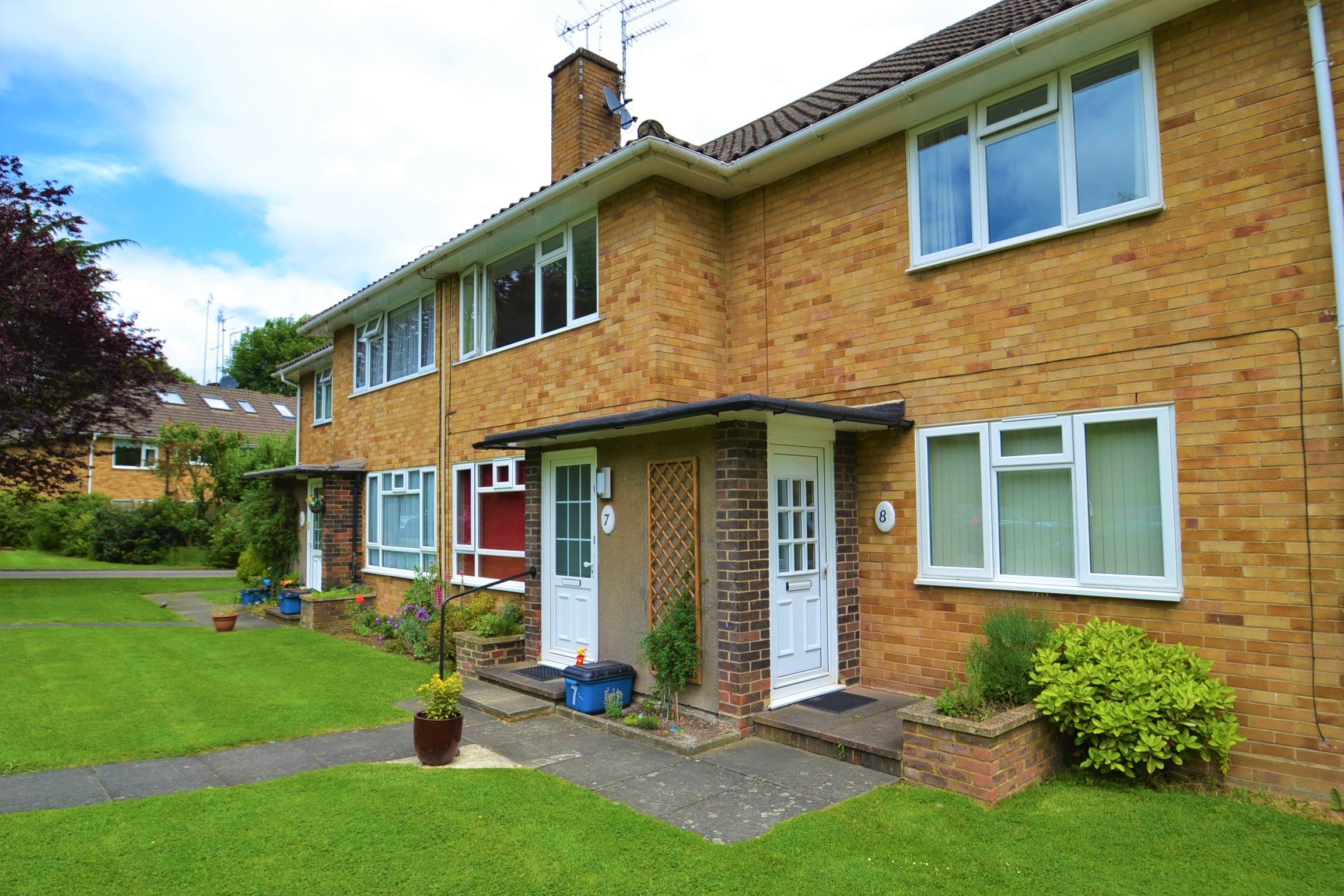 2 bed flat to rent in Fir Tree Court, Allum Lane, Elstree WD6 Zoopla
