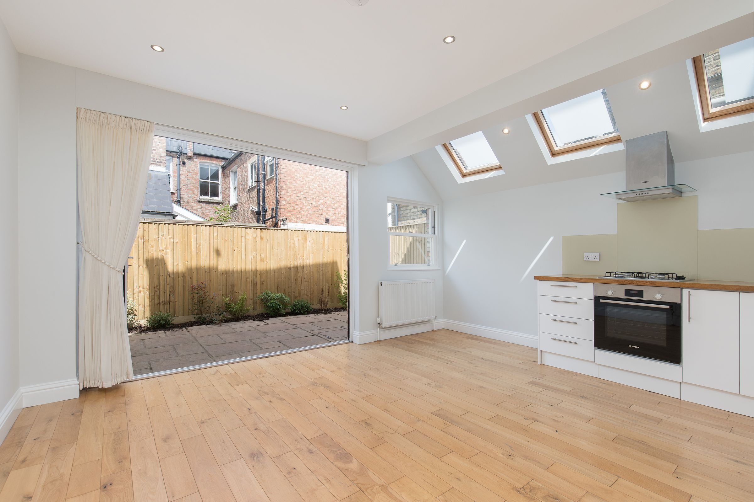 2 bed flat to rent in Mablethorpe Road, London SW6 Zoopla