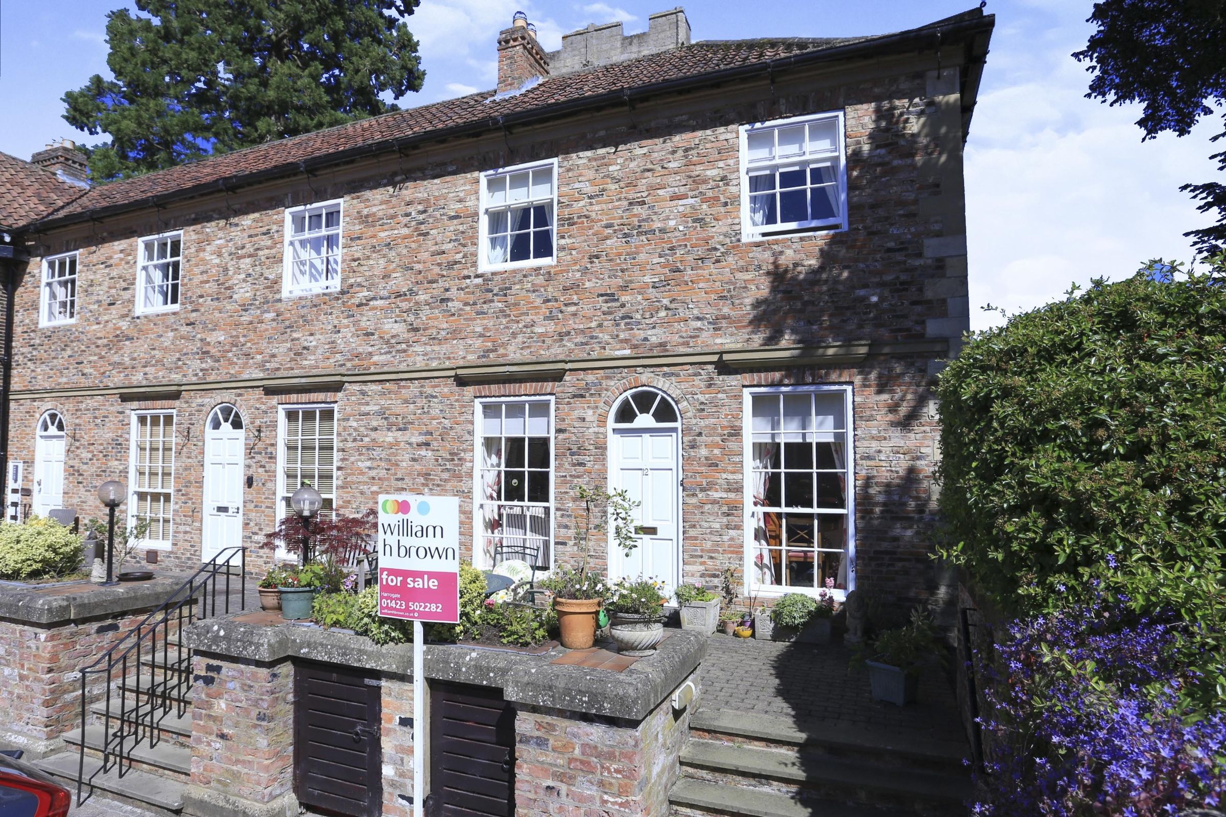 2 bed mews house for sale in Church Street, Goldsborough, Knaresborough