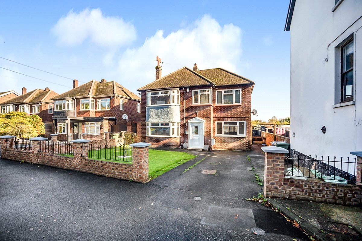 5 bed detached house for sale in Ashford Road, Faversham, Kent ME13