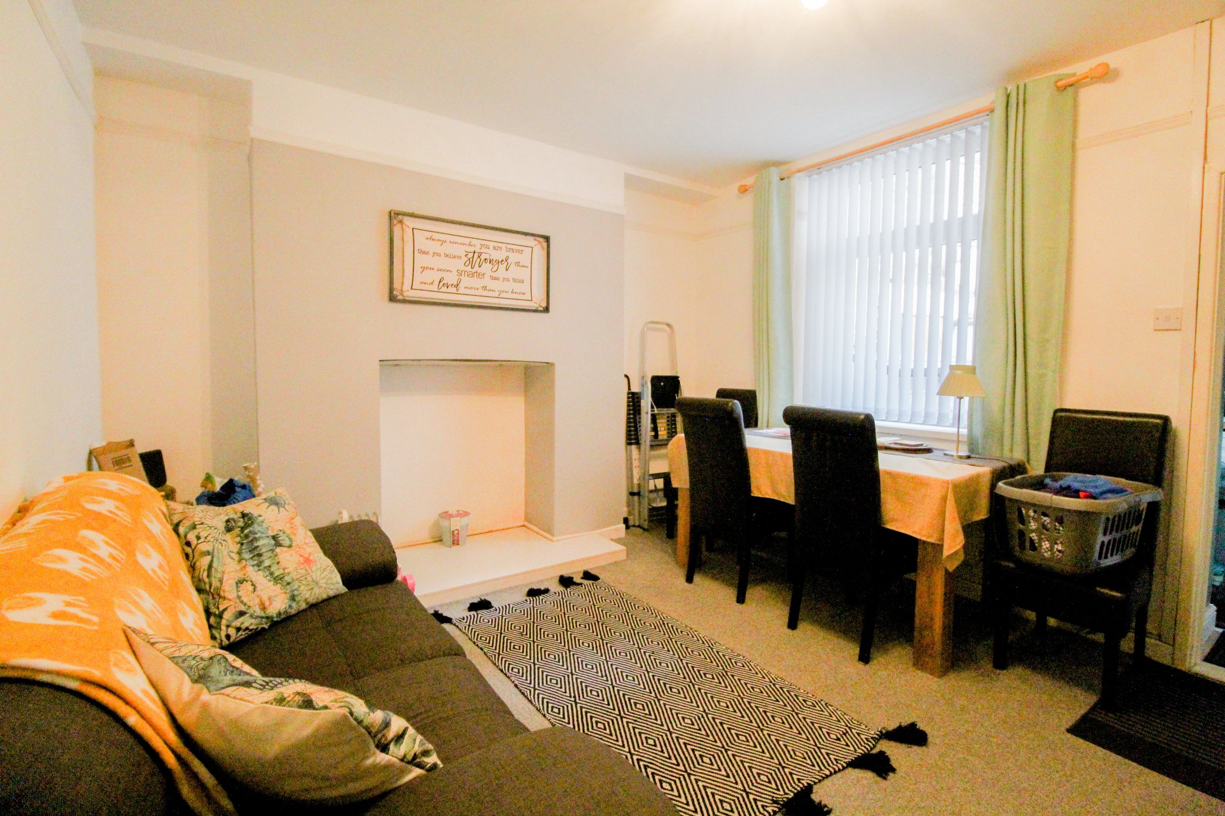 3 bed property to rent in Pontshonnorton Road, Cilfynydd, Pontypridd