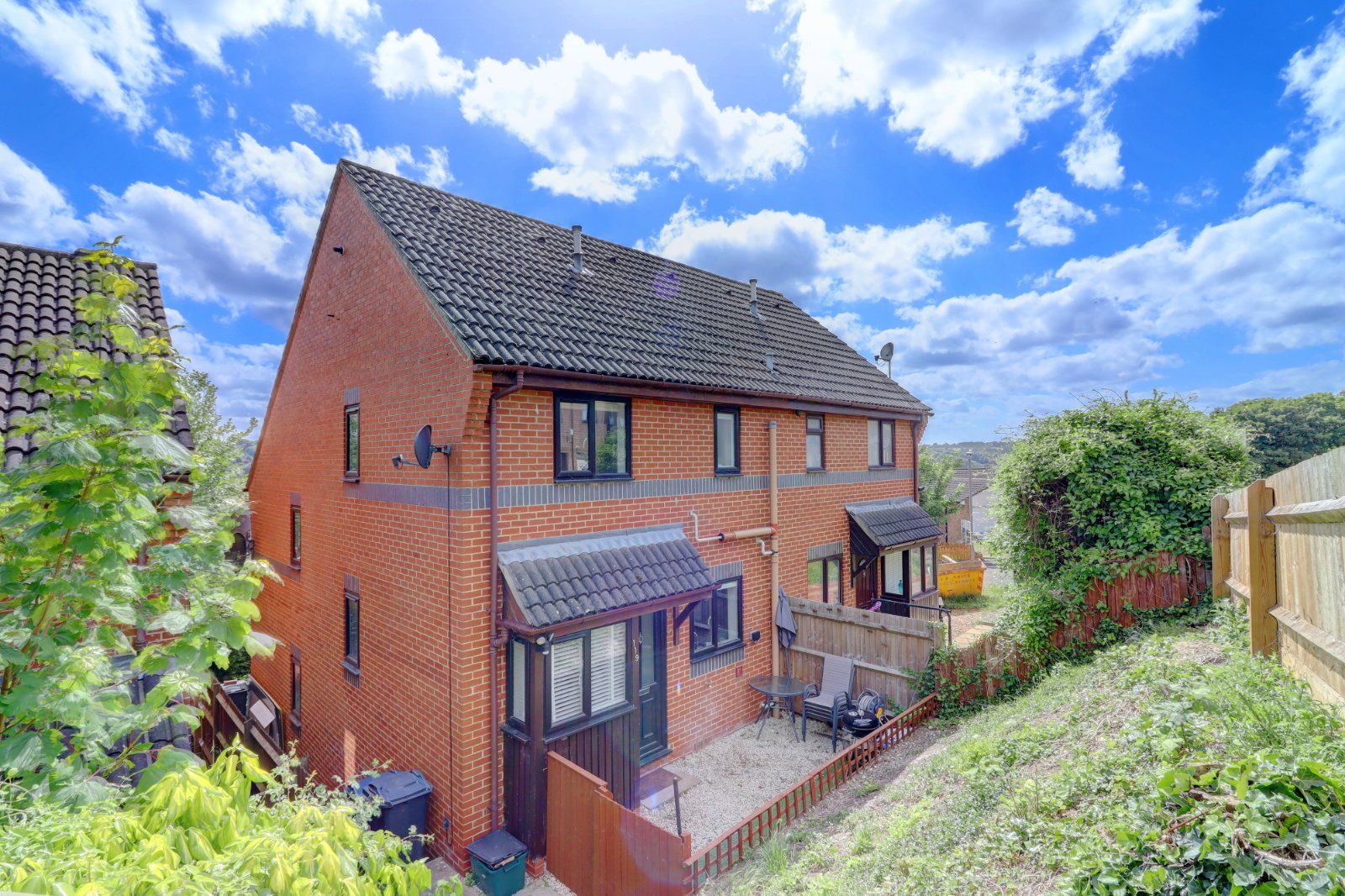 1 bed detached house for sale in Garratts Way, High