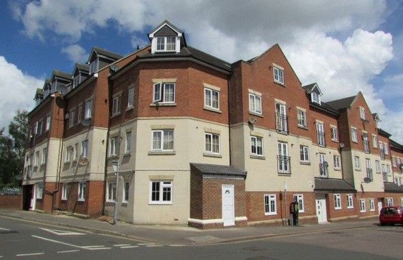 Wellington Manor, 80-96 Wellington Street, Luton, Bedfordshire LU1  