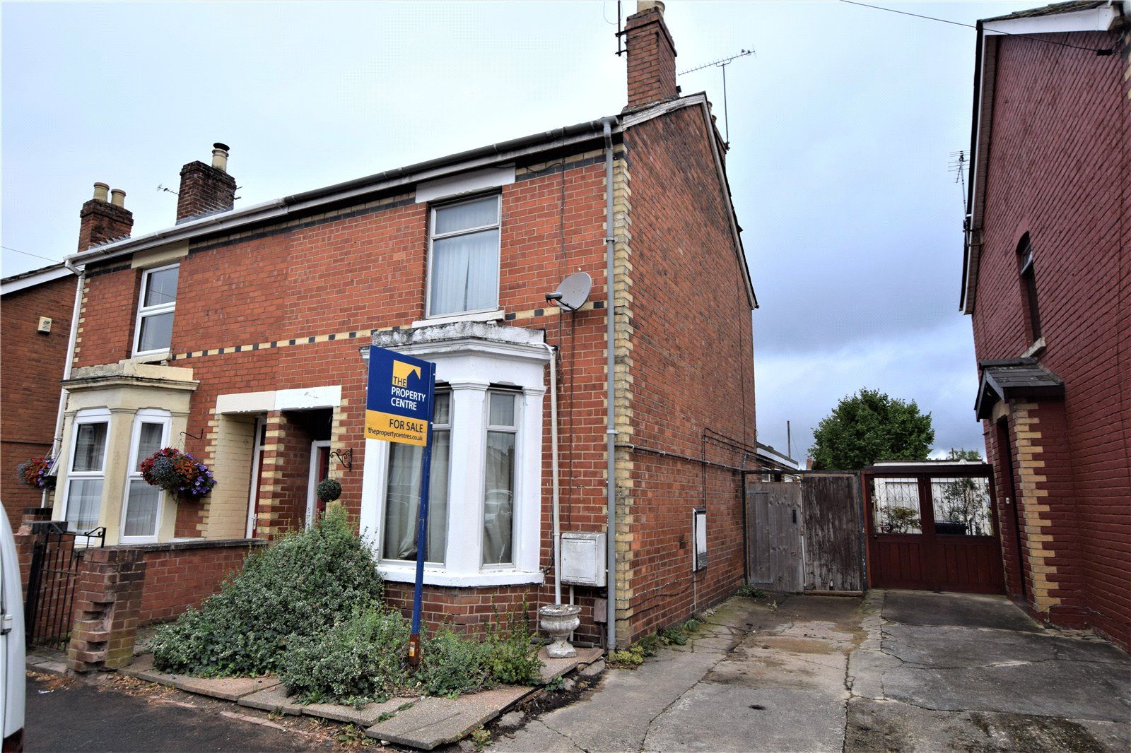 3 bed semidetached house for sale in Seymour Road, Gloucester, Gloucestershire GL1 Zoopla