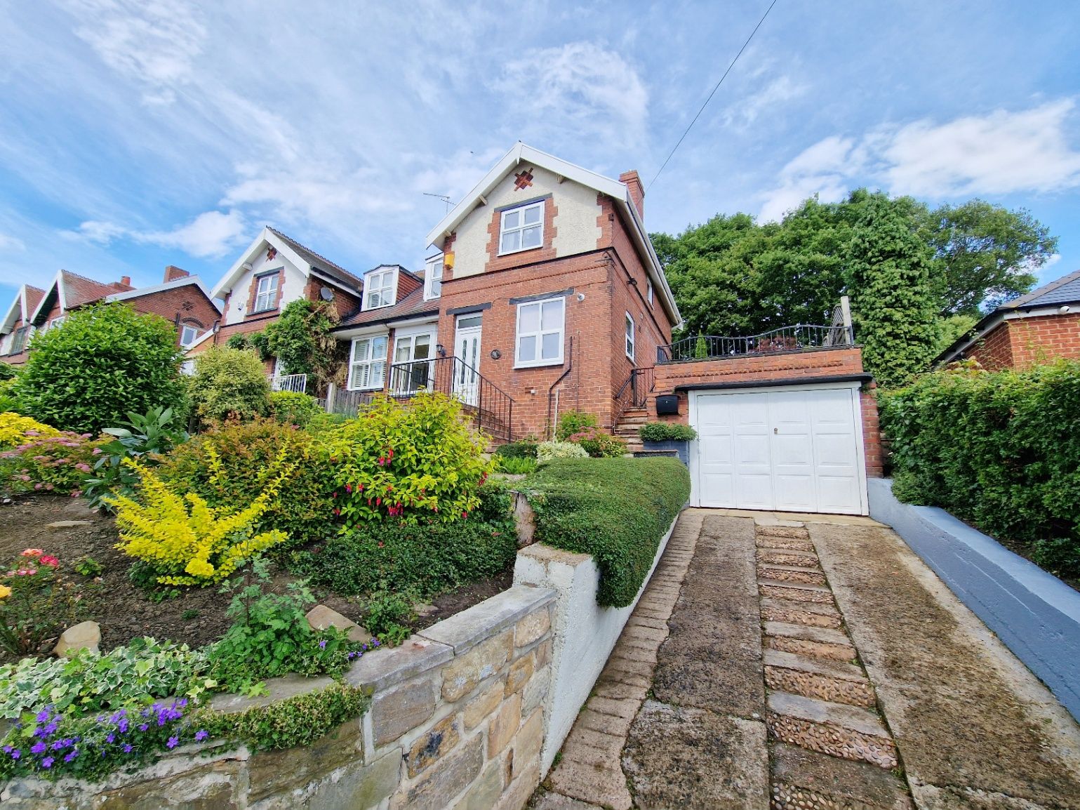 2 bed semidetached house for sale in Thoresby Avenue, Barnsley S71