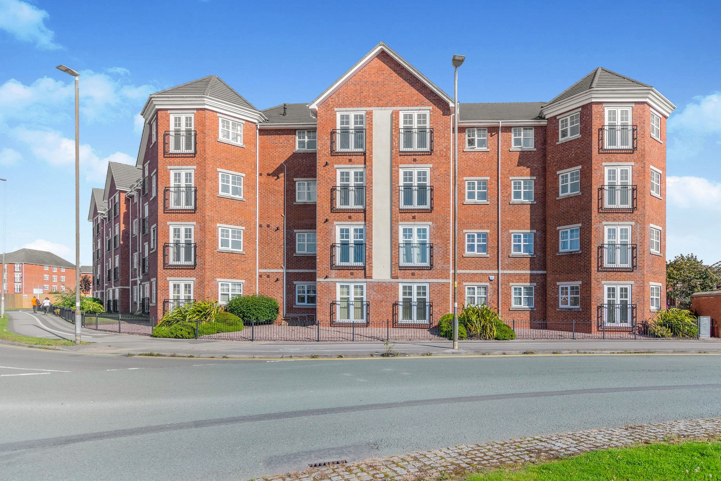 2 bed flat to rent in Apartment Block Partridge Close, Crewe CW1 Zoopla