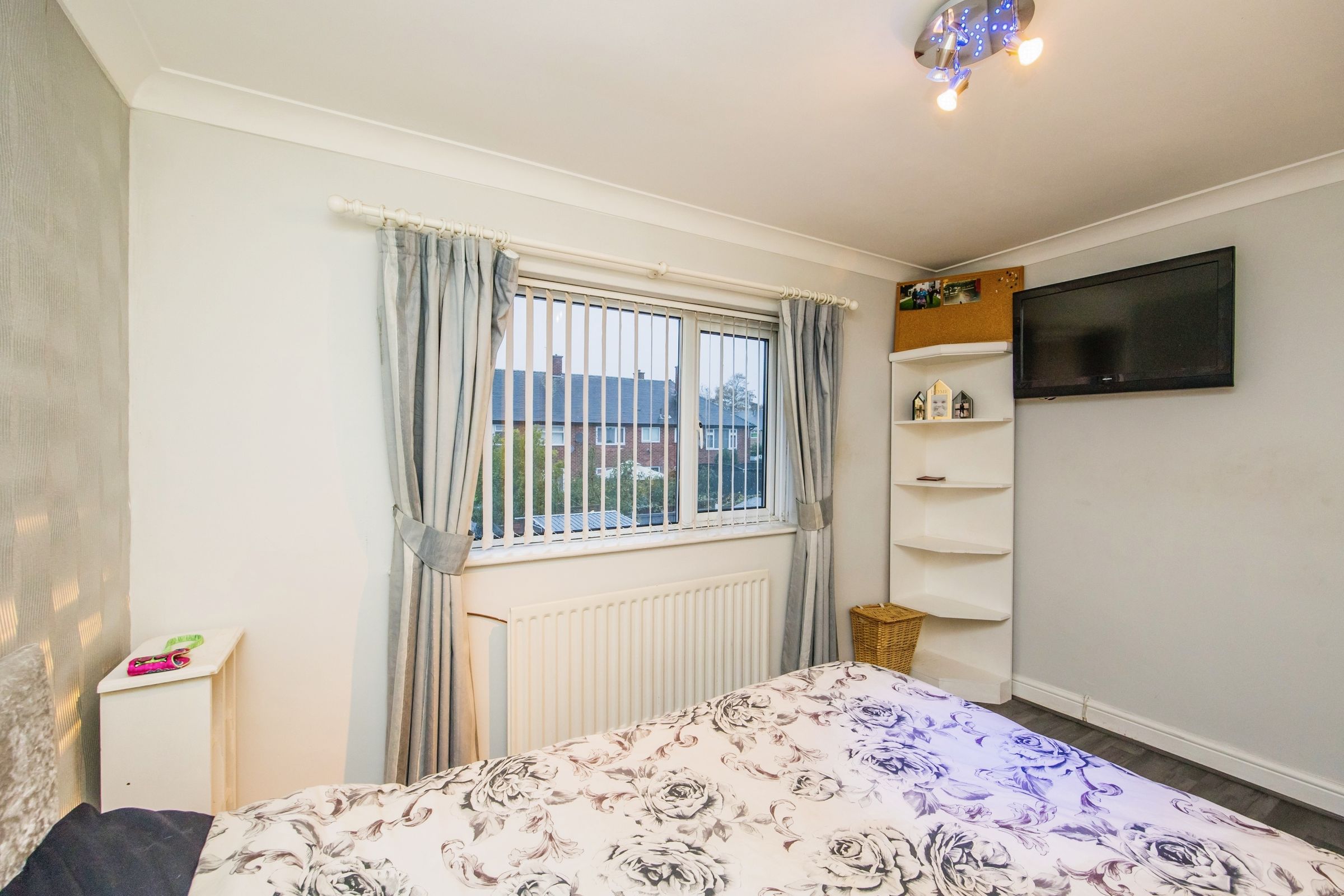 3 bed terraced house for sale in Bridgnorth Drive, Nottingham NG11 Zoopla