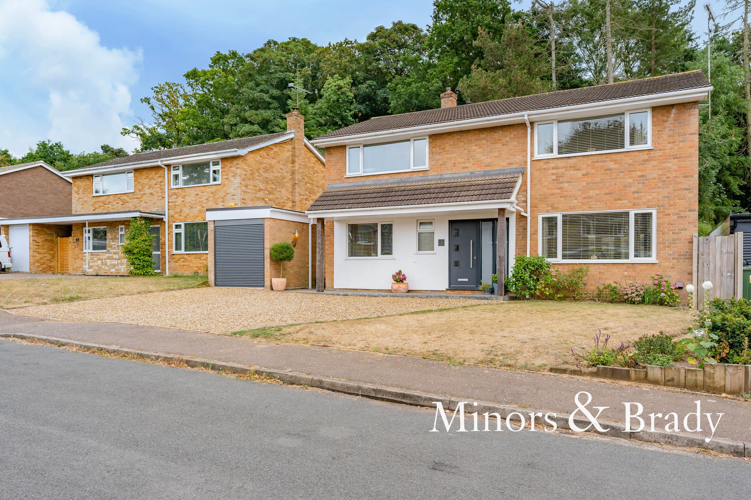 4 bed detached house for sale in Folgate Close, Costessey, Norwich NR8