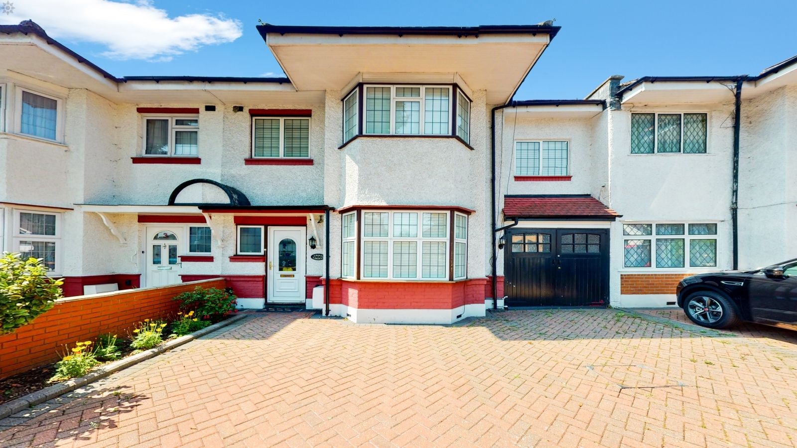 Royal Gardens, Hanwell W7  