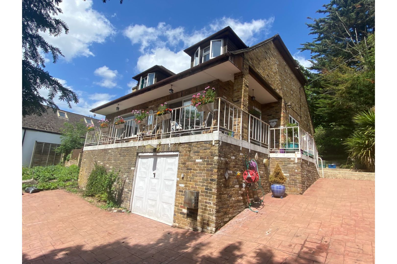 5 bed detached house for sale in Wooburn Moor, High HP10 Zoopla